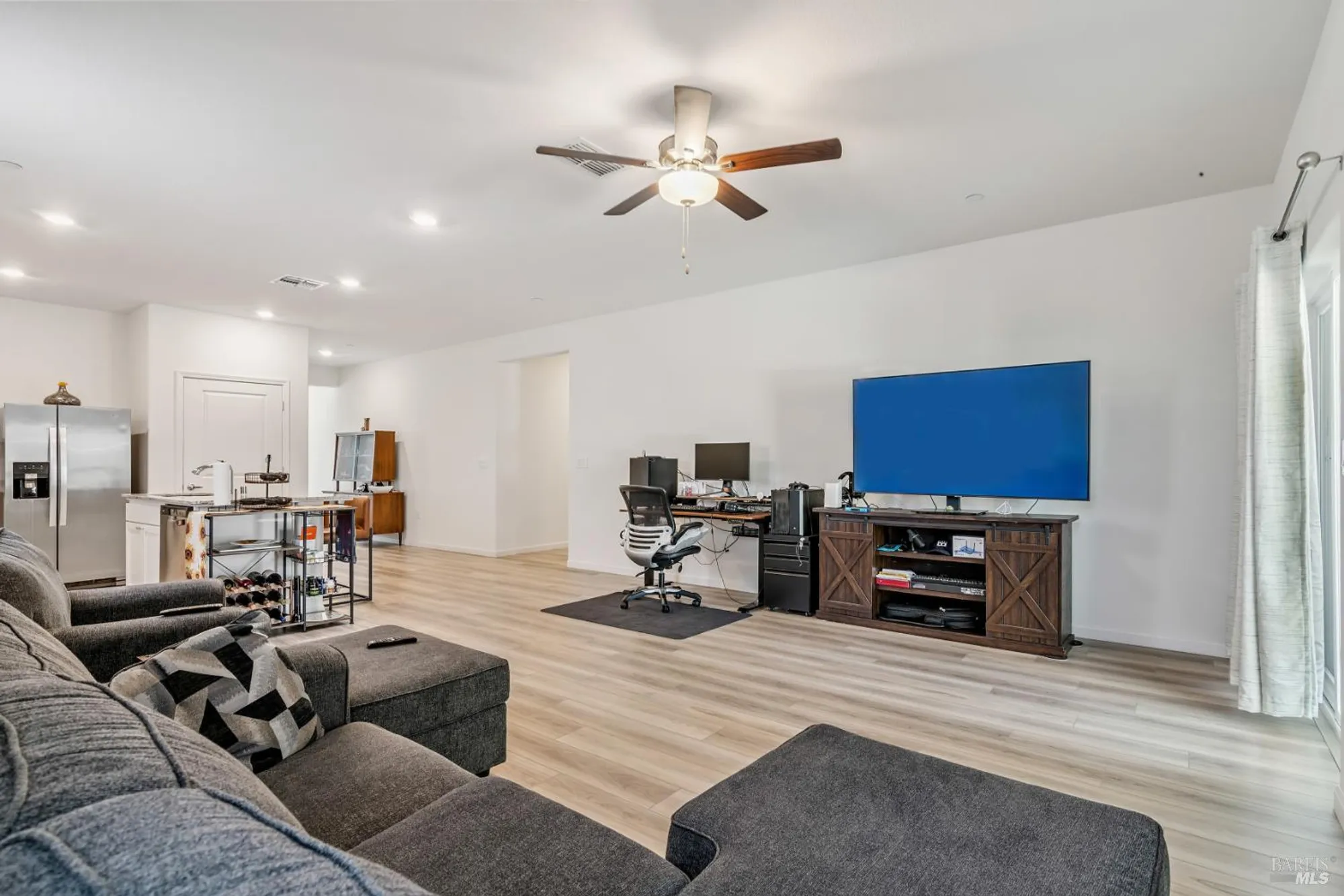 Property Slideshow image 19 of 46 | 4463 canada way, Rio Vista, CA, 94571