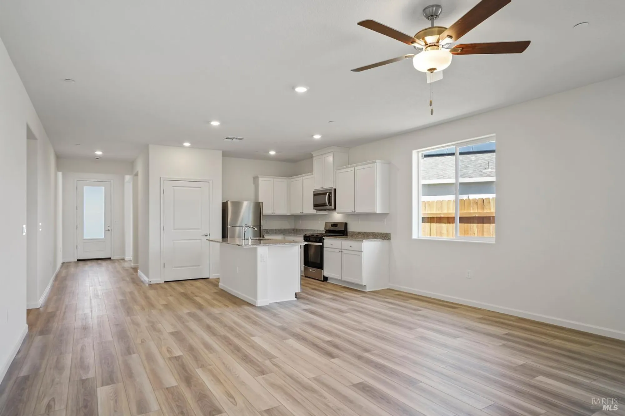 Property Slideshow image 10 of 18 | 2240 front porch ln, Rio Vista, CA, 94571