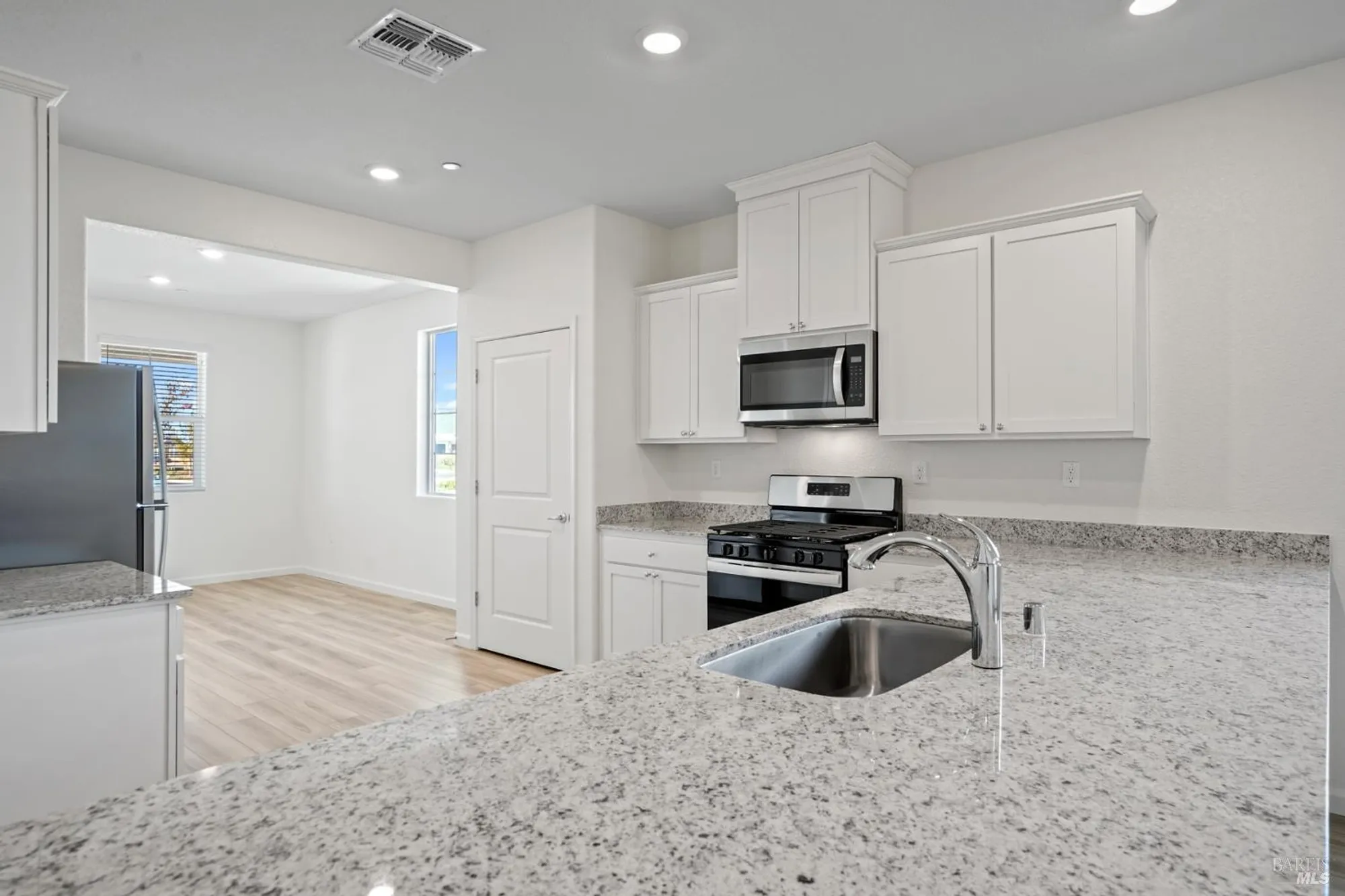 Property Slideshow image 9 of 25 | 2251 front porch ln, Rio Vista, CA, 94571