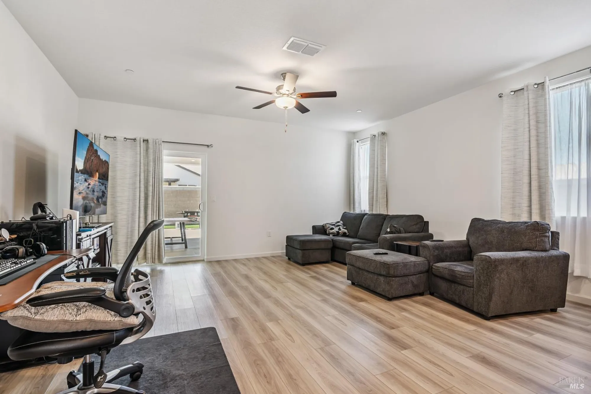 Property Slideshow image 17 of 46 | 4463 canada way, Rio Vista, CA, 94571