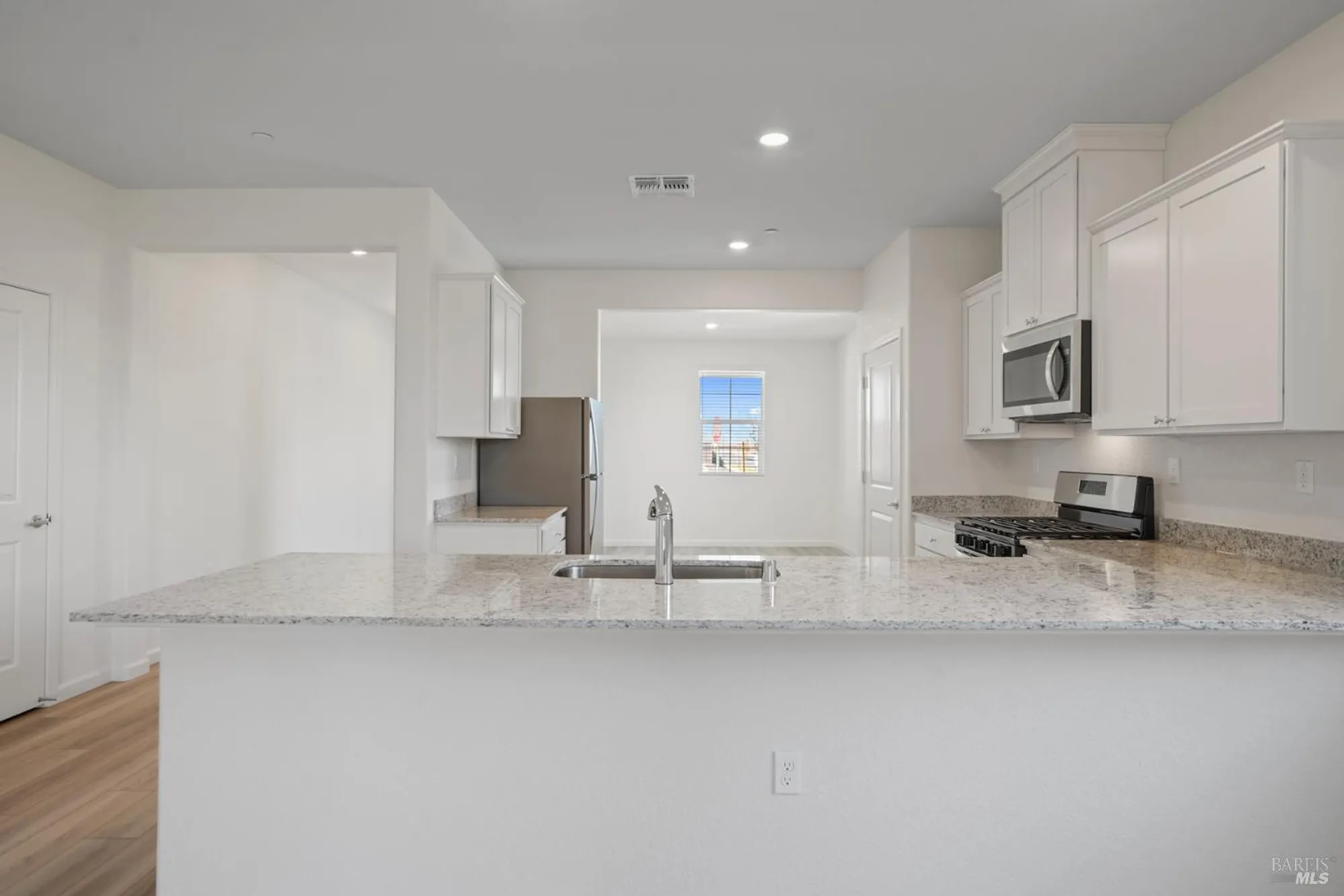 Property Slideshow image 8 of 25 | 2251 front porch ln, Rio Vista, CA, 94571