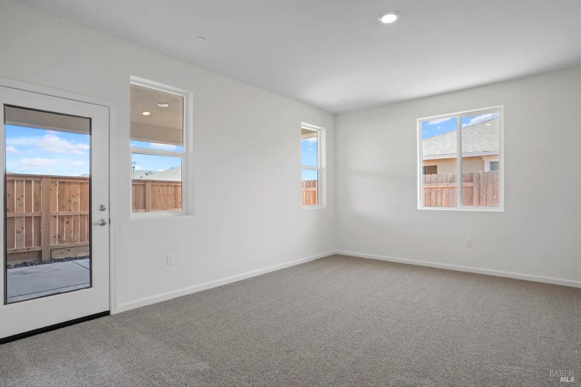 Property Slideshow image 15 of 25 | 2251 front porch ln, Rio Vista, CA, 94571