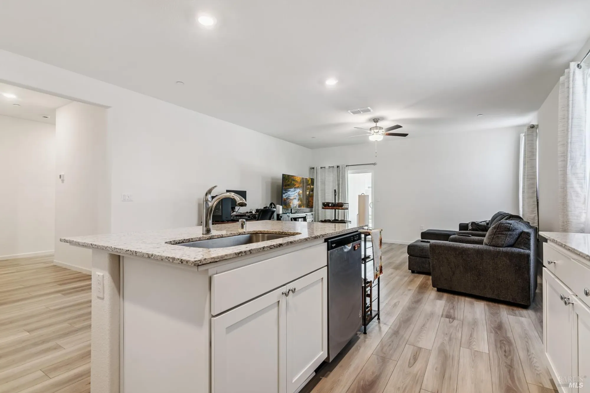 Property Slideshow image 14 of 46 | 4463 canada way, Rio Vista, CA, 94571