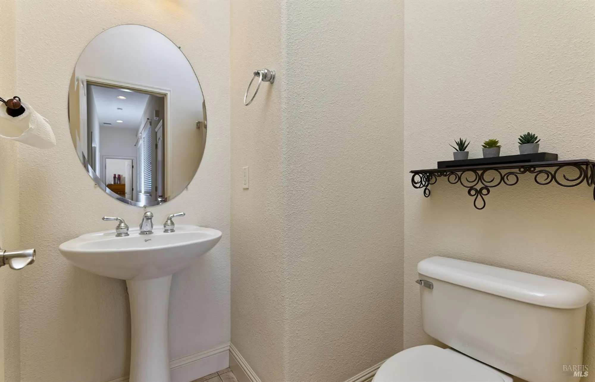 Property Slideshow image 31 of 37 | 721 michelbook ln, Rio Vista, CA, 94571