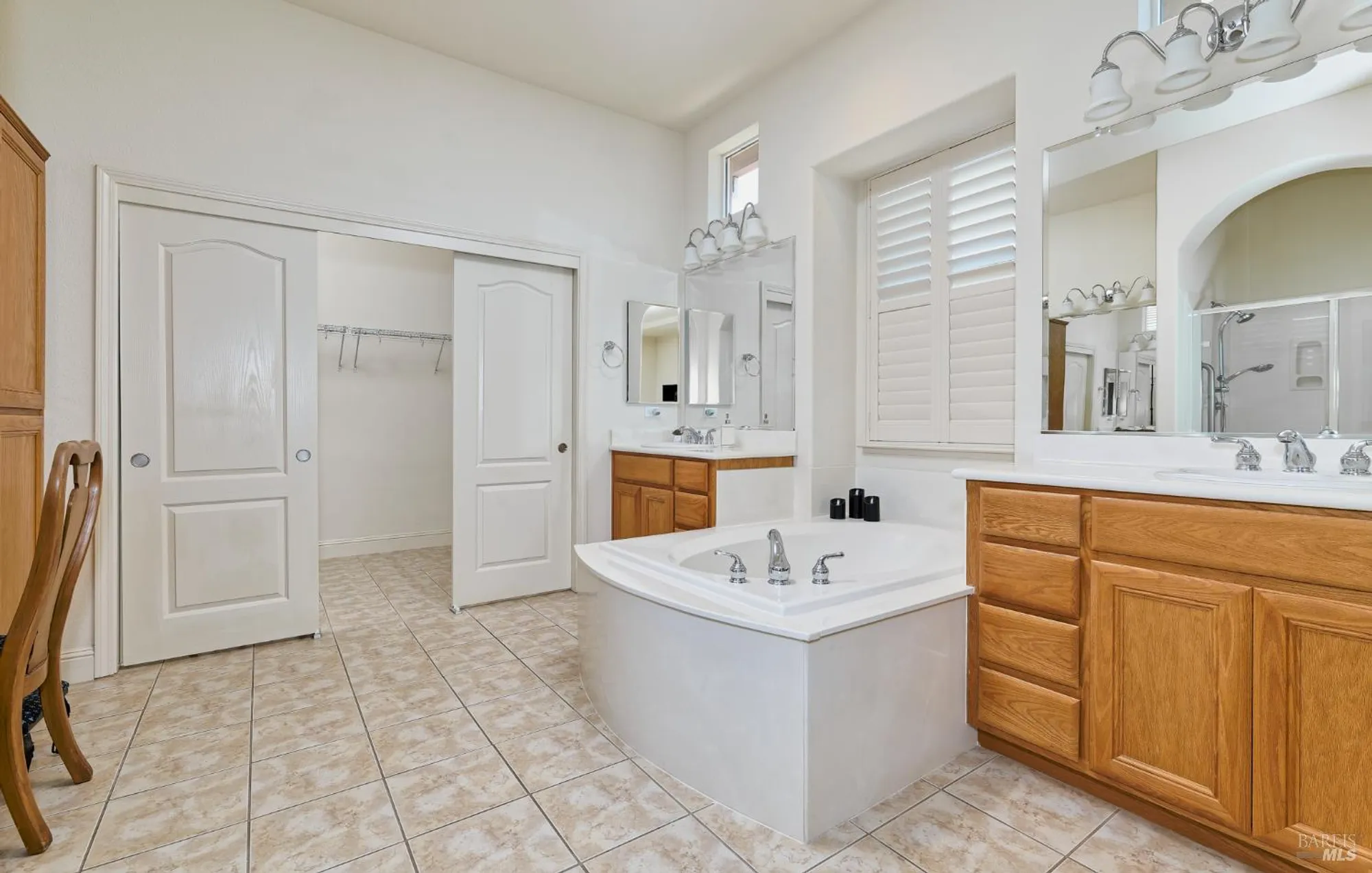 Property Slideshow image 21 of 37 | 721 michelbook ln, Rio Vista, CA, 94571