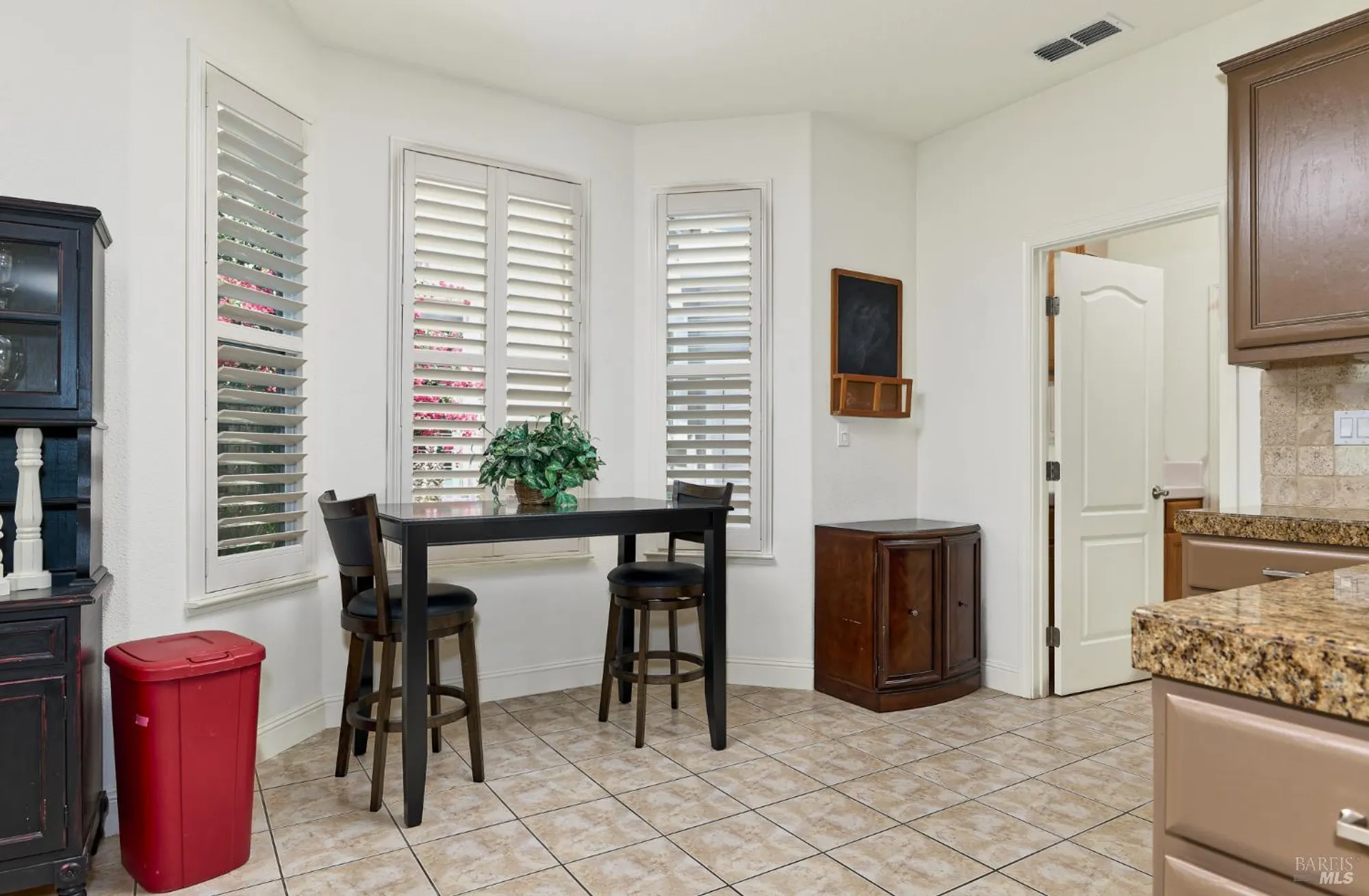 Property Slideshow image 16 of 37 | 721 michelbook ln, Rio Vista, CA, 94571