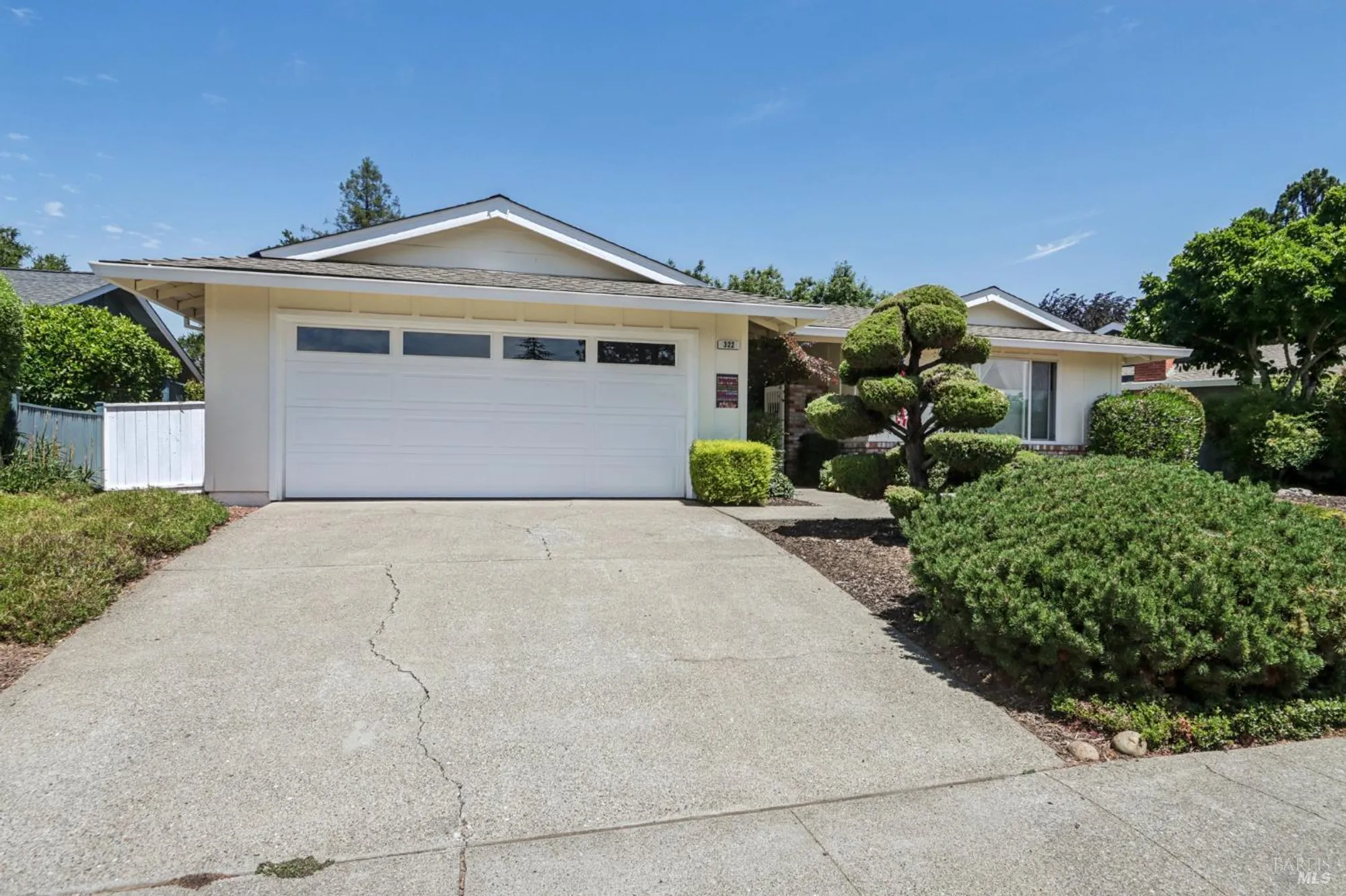 Property Slideshow image 16 of 44 | 322 mockingbird cir, Santa Rosa, CA, 95409