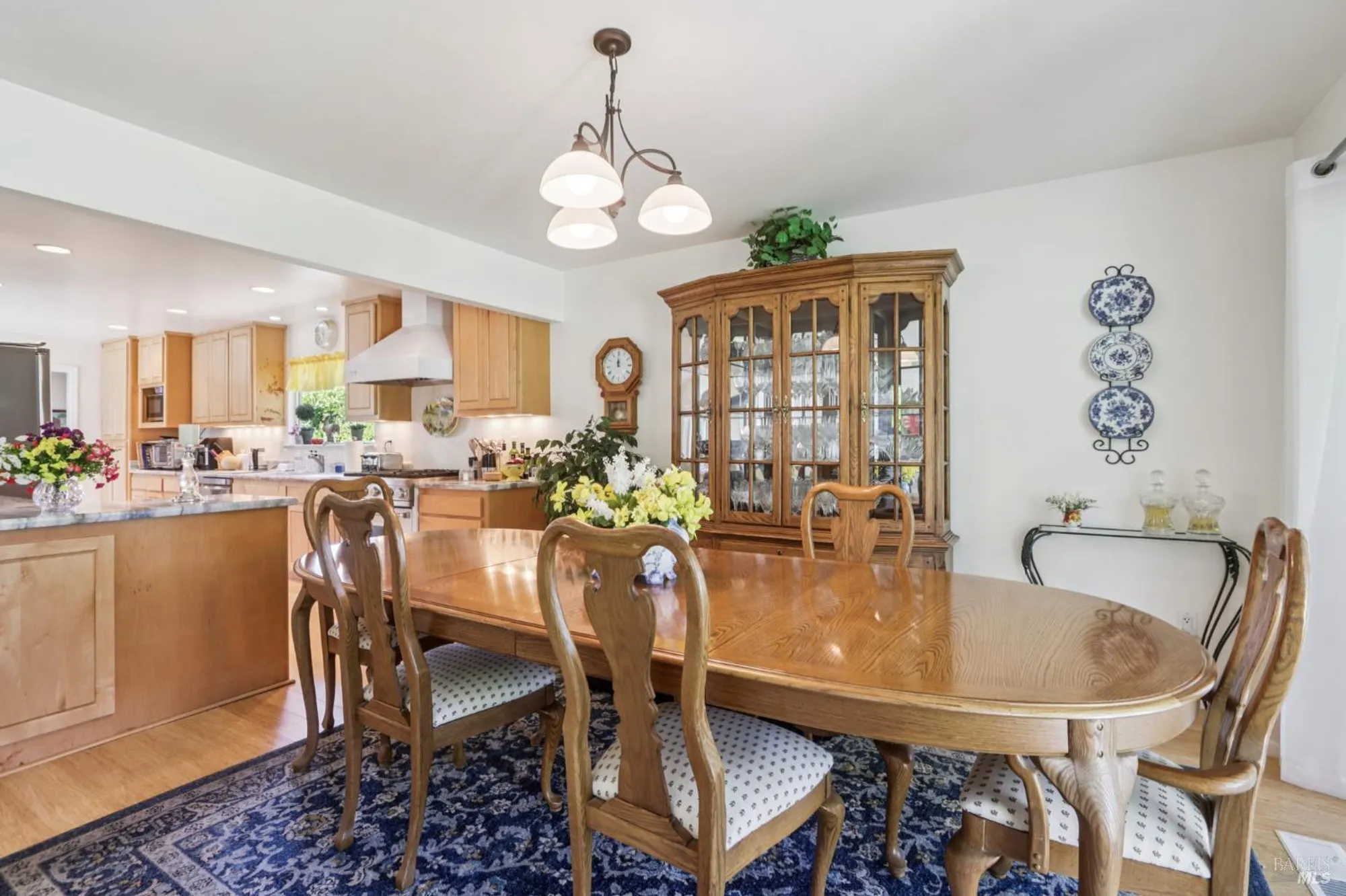 Property Slideshow image 4 of 44 | 322 mockingbird cir, Santa Rosa, CA, 95409