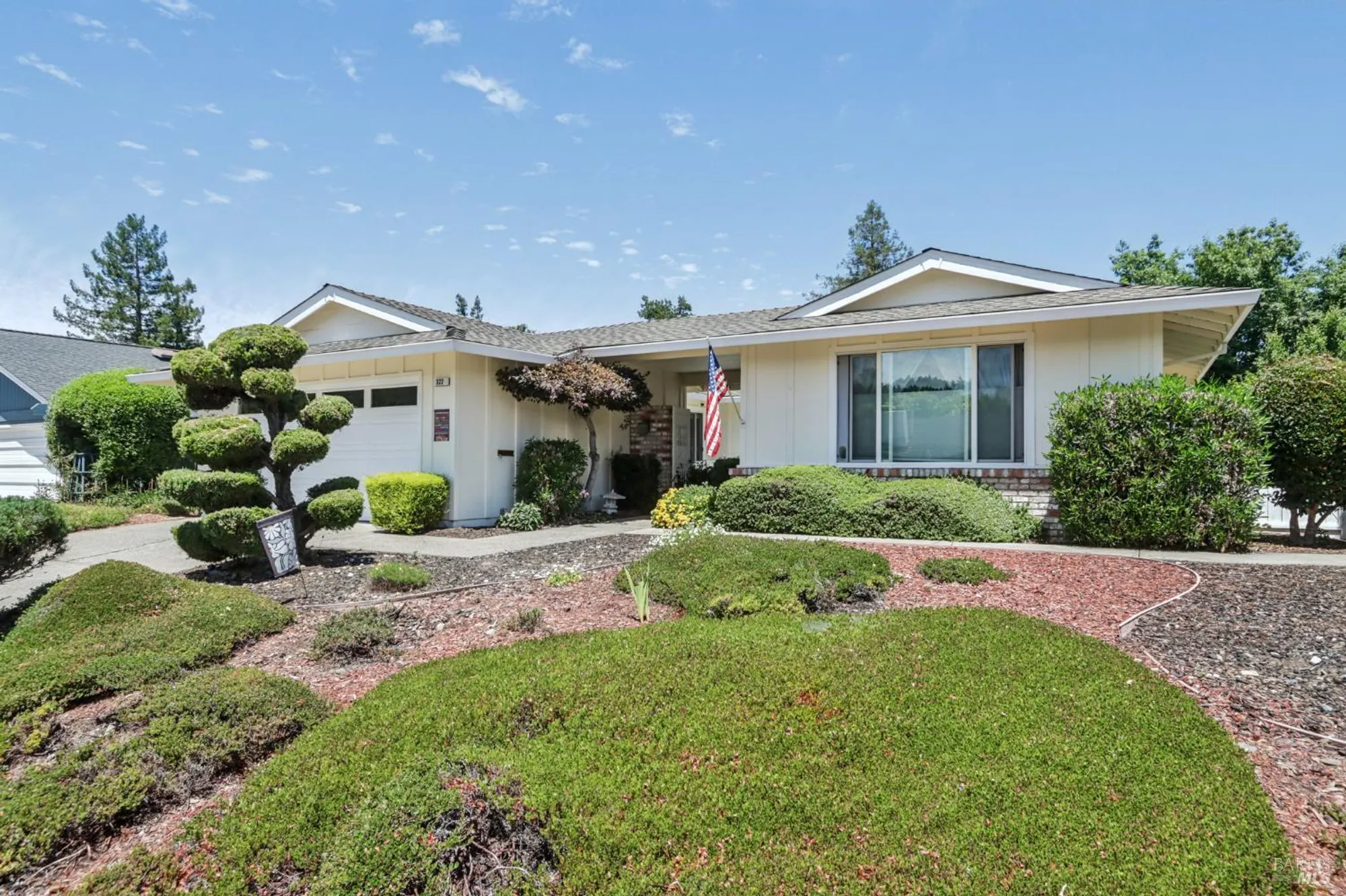 Property Slideshow image 15 of 44 | 322 mockingbird cir, Santa Rosa, CA, 95409