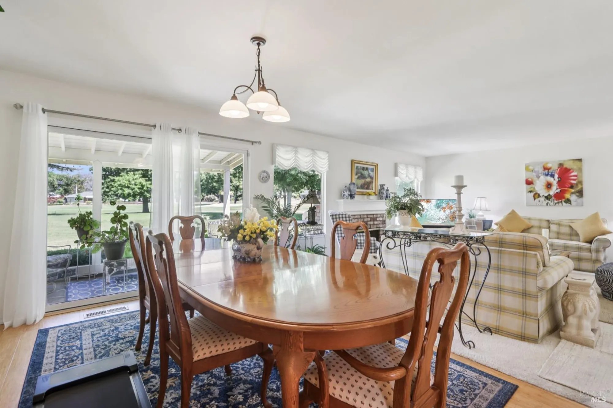 Property Slideshow image 21 of 44 | 322 mockingbird cir, Santa Rosa, CA, 95409