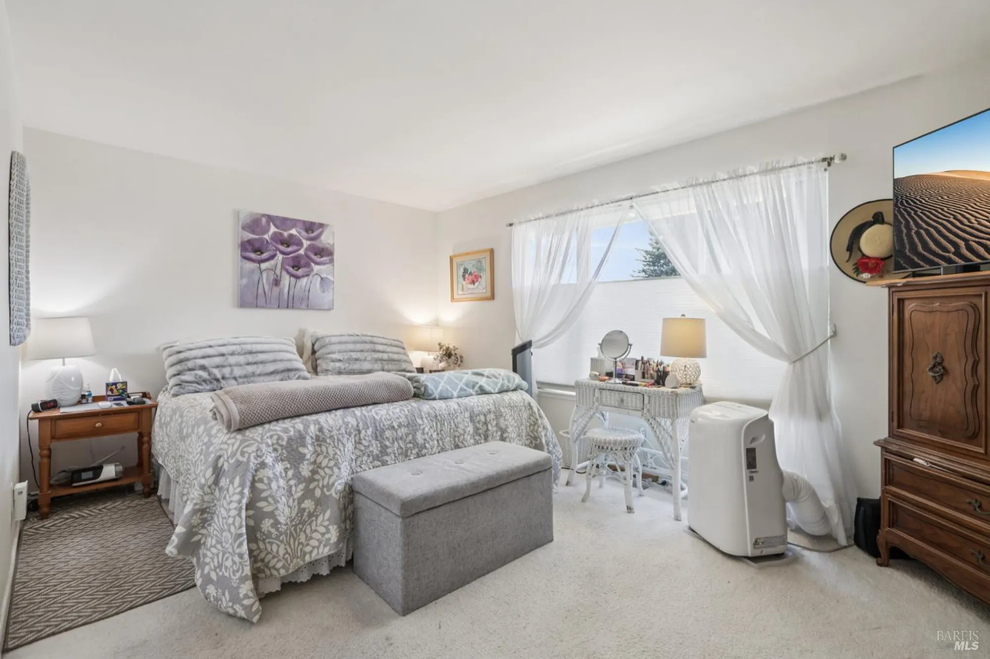 Property Slideshow image 24 of 44 | 322 mockingbird cir, Santa Rosa, CA, 95409