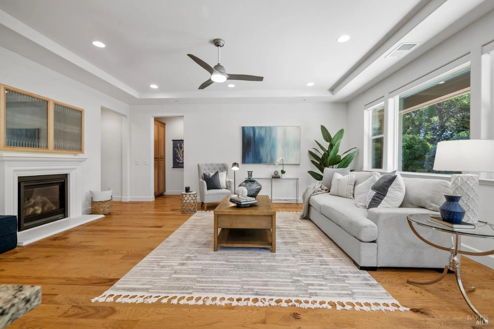 Property Slideshow image 4 of 36 | 6335 pine valley dr, Santa Rosa, CA, 95409