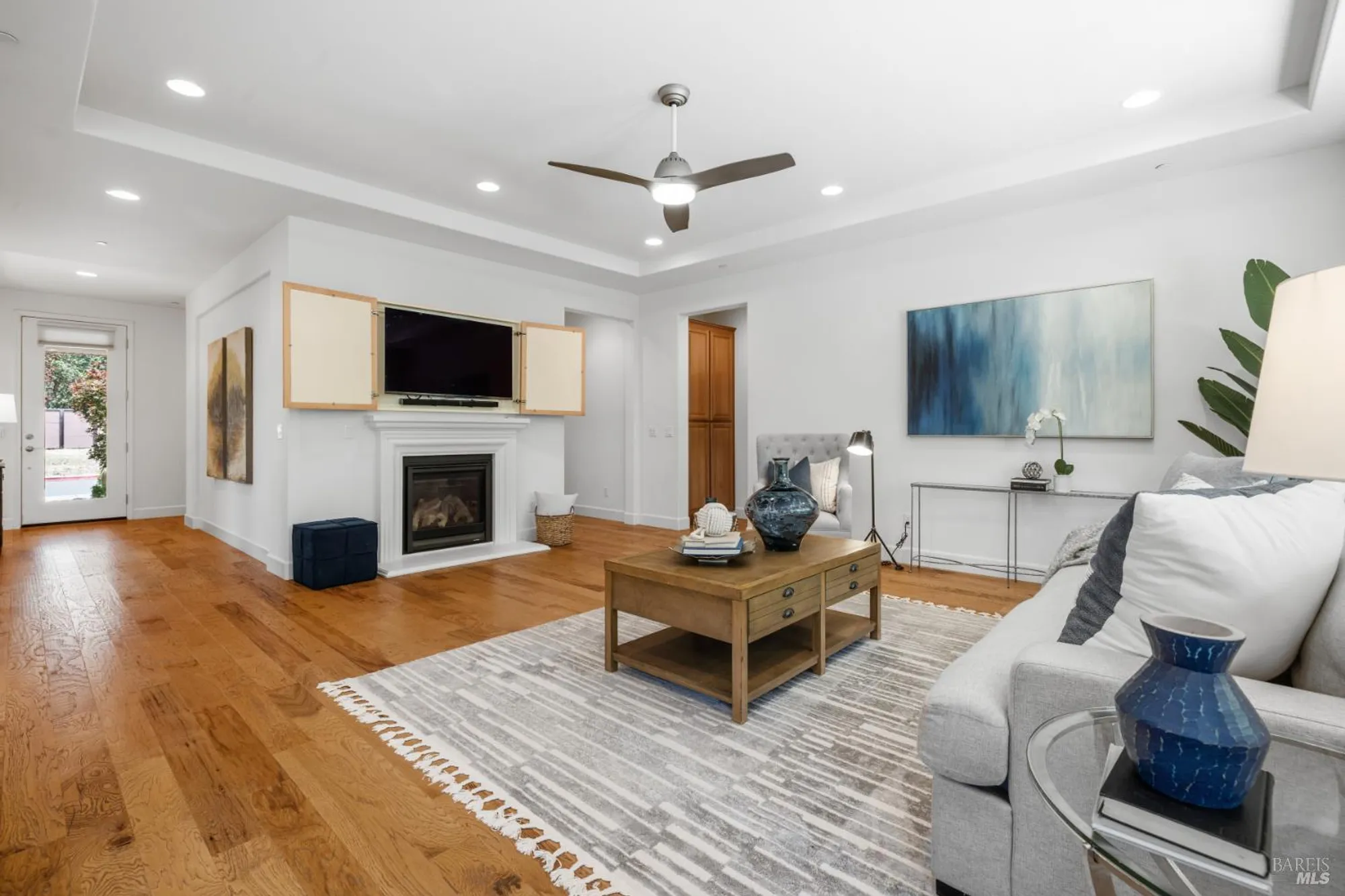 Property Slideshow image 6 of 36 | 6335 pine valley dr, Santa Rosa, CA, 95409