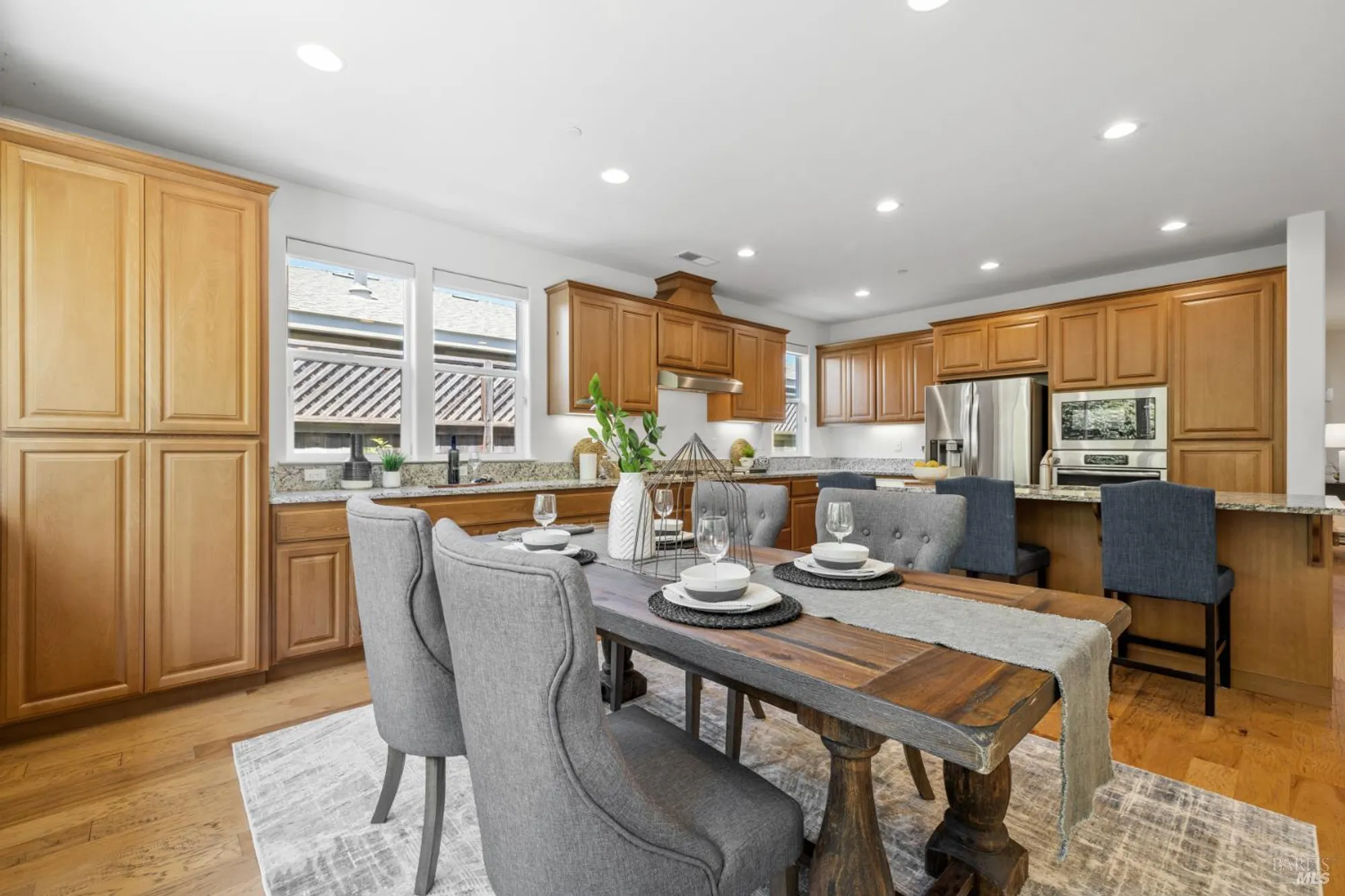 Property Slideshow image 10 of 36 | 6335 pine valley dr, Santa Rosa, CA, 95409