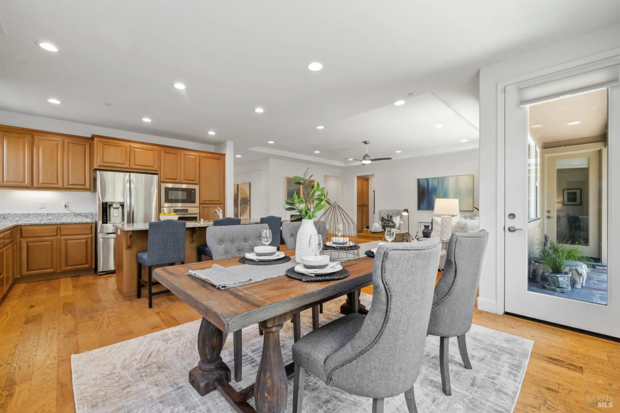 Property Slideshow image 11 of 36 | 6335 pine valley dr, Santa Rosa, CA, 95409