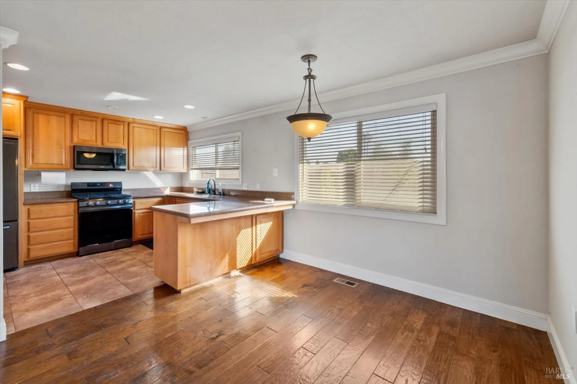 Property Slideshow image 13 of 33 | 178 mckinley cir, Vacaville, CA, 95687