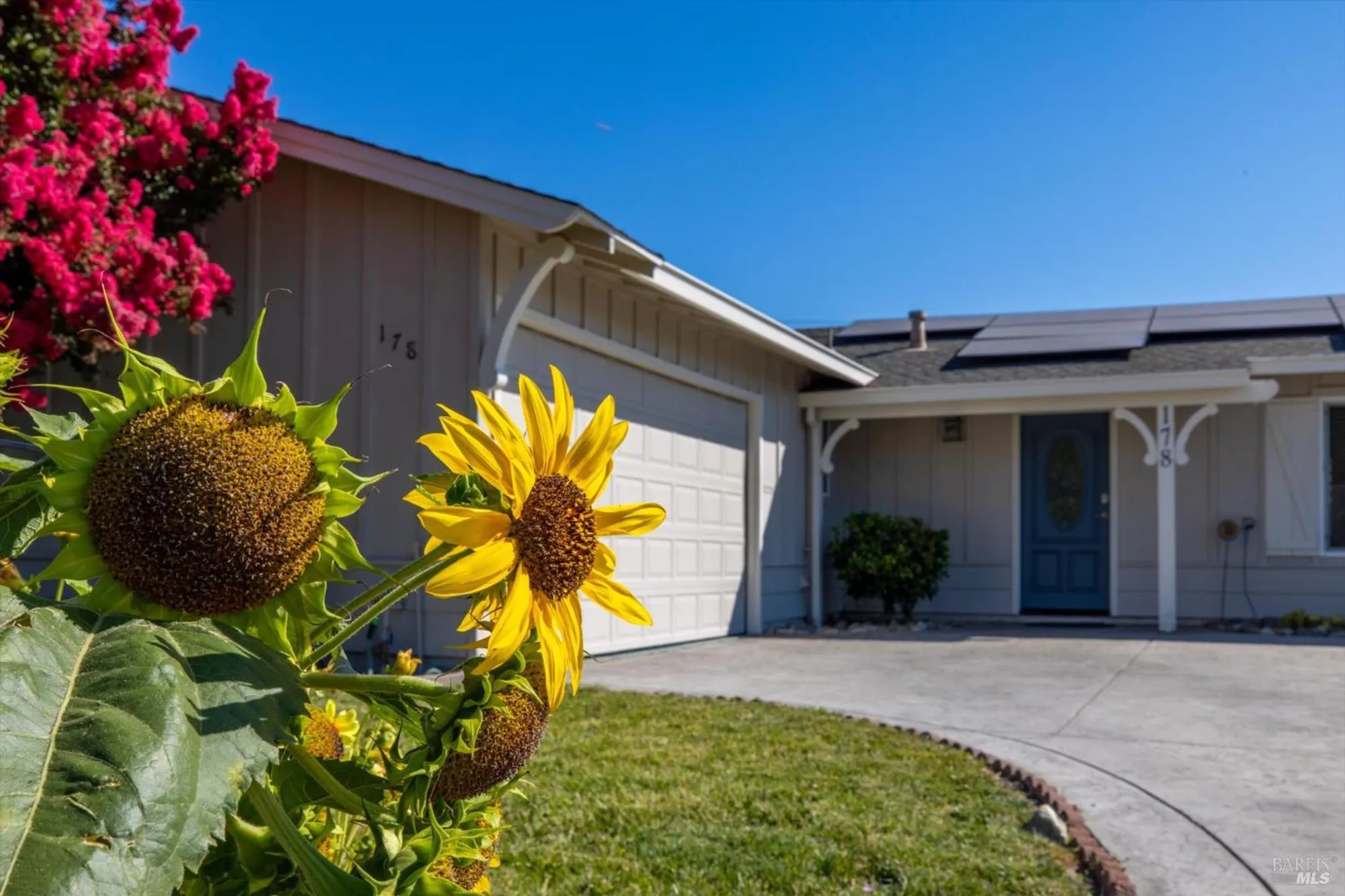 Property Slideshow image 5 of 33 | 178 mckinley cir, Vacaville, CA, 95687