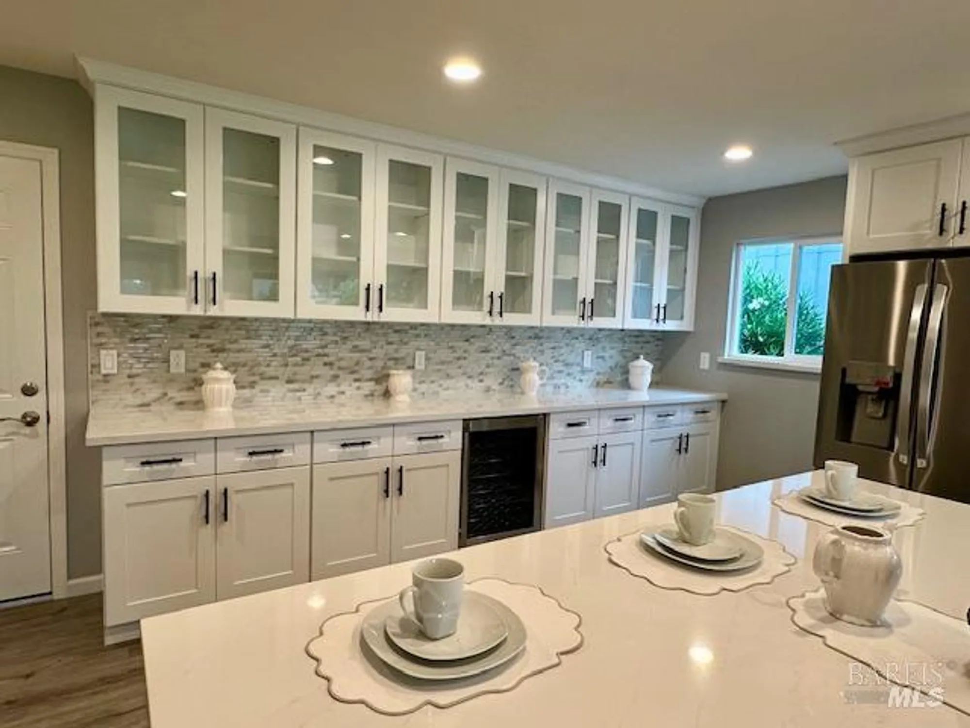 Property Slideshow image 16 of 28 | 120 oak island cir, Santa Rosa, CA, 95409