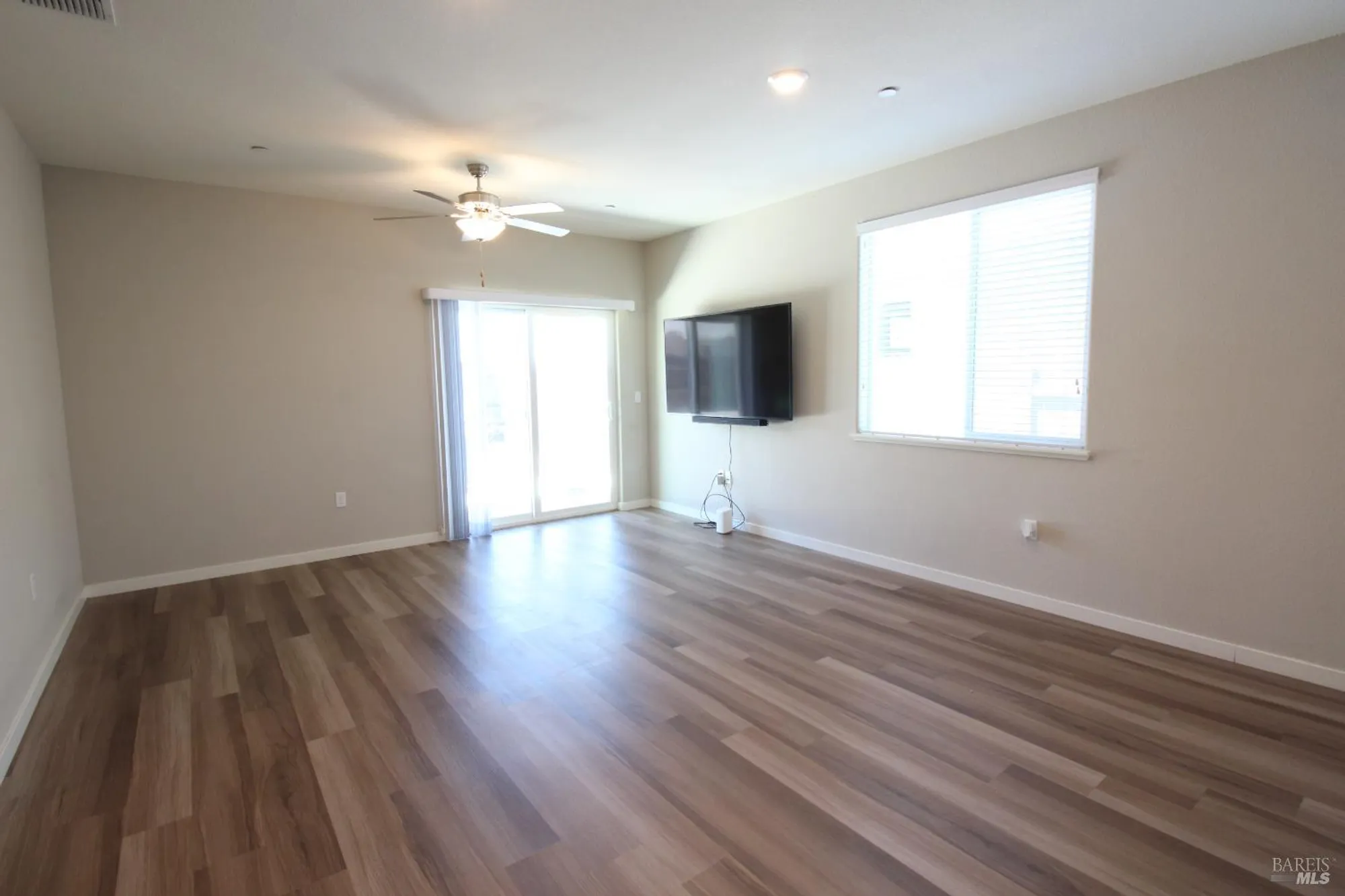 Property Slideshow image 16 of 44 | 2283 revival ln, Rio Vista, CA, 94571