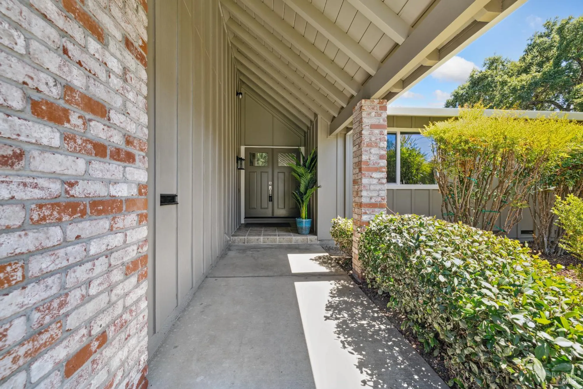 Property Slideshow image 13 of 28 | 120 oak island cir, Santa Rosa, CA, 95409