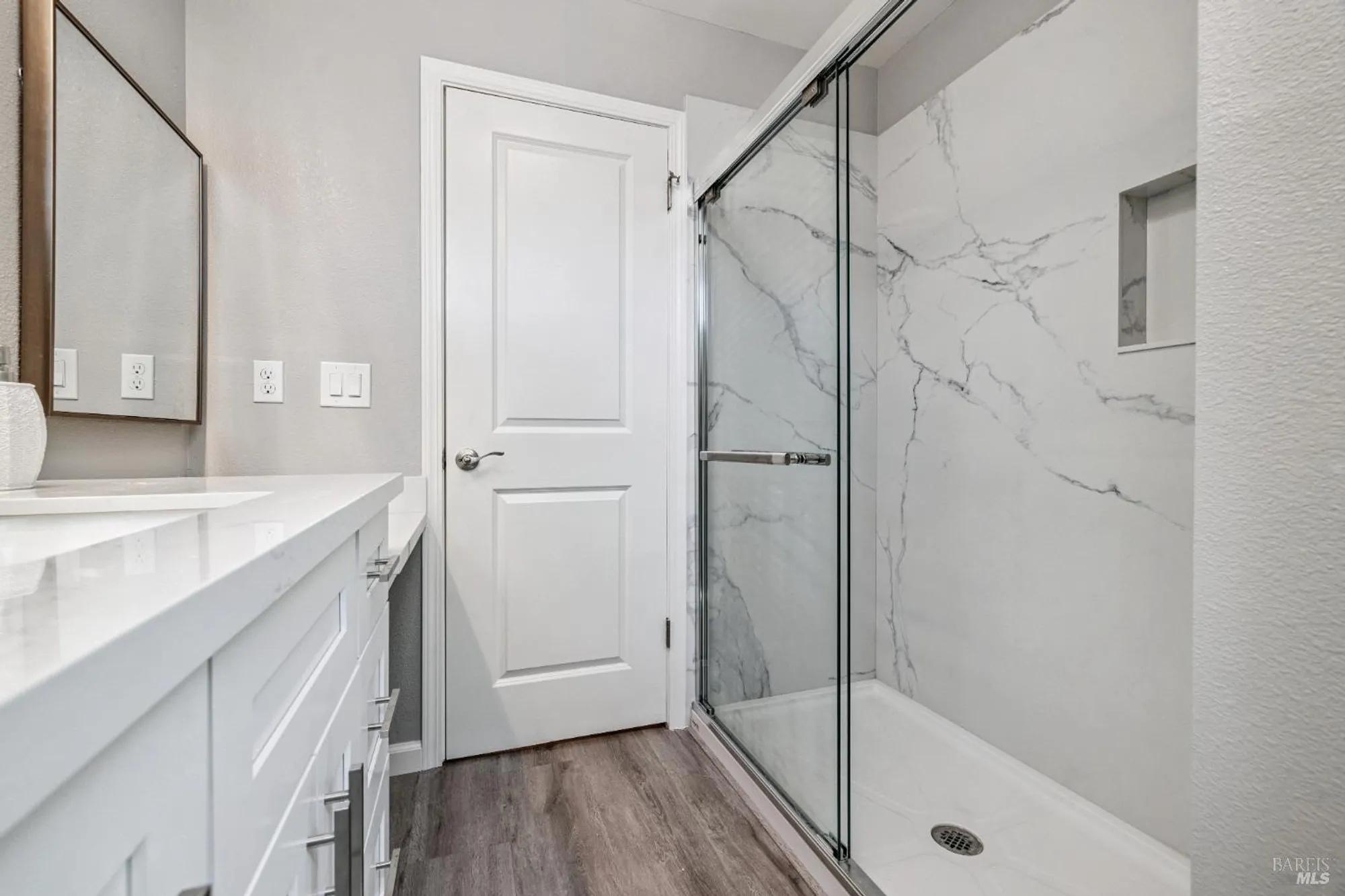 Property Slideshow image 20 of 28 | 120 oak island cir, Santa Rosa, CA, 95409