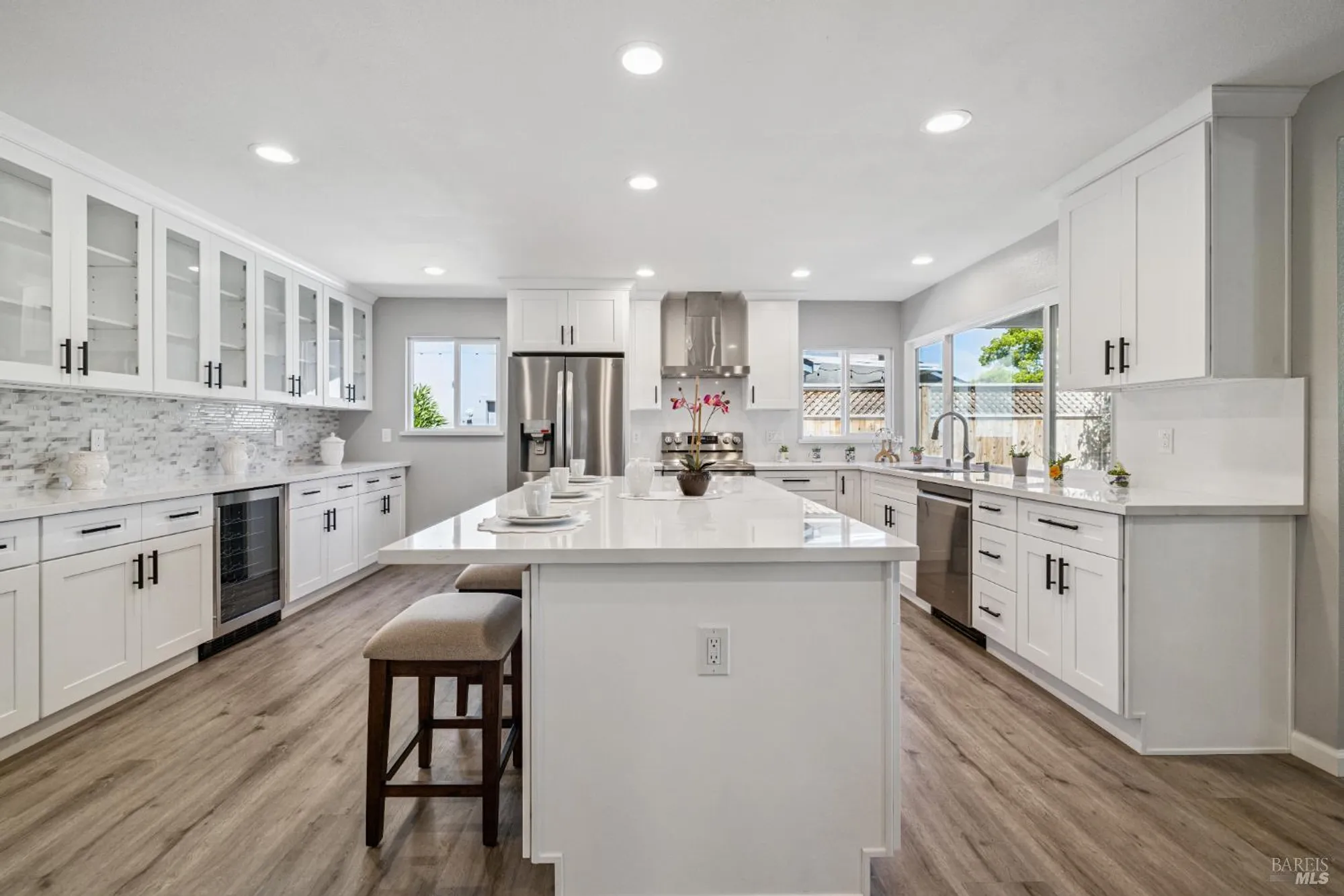 Property Slideshow image 4 of 28 | 120 oak island cir, Santa Rosa, CA, 95409