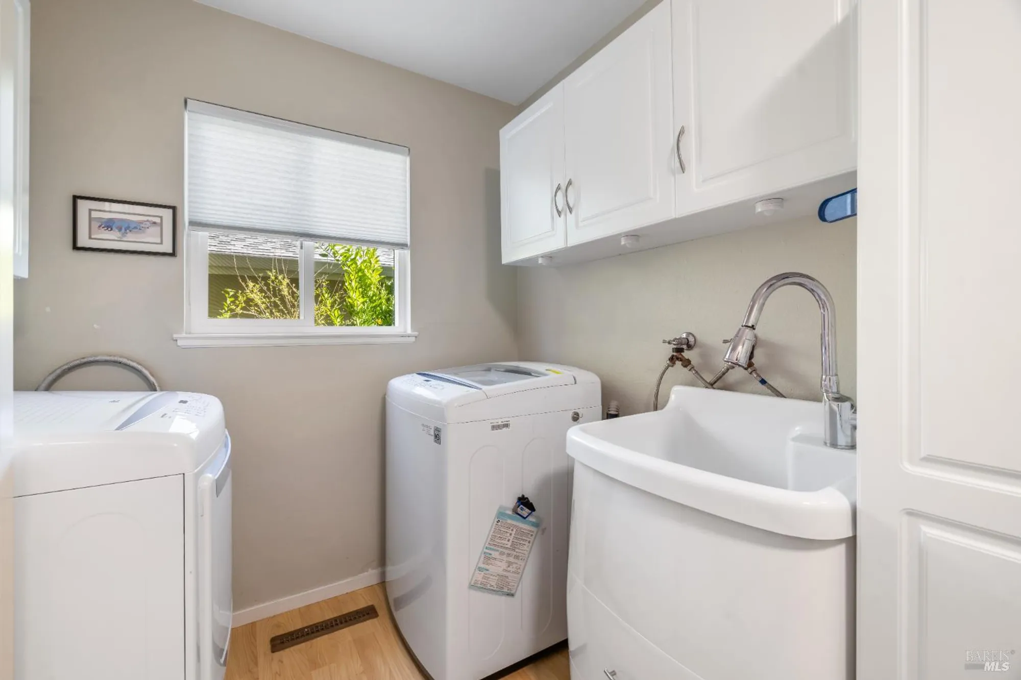 Property Slideshow image 26 of 61 | 319 laurel leaf pl, Santa Rosa, CA, 95409