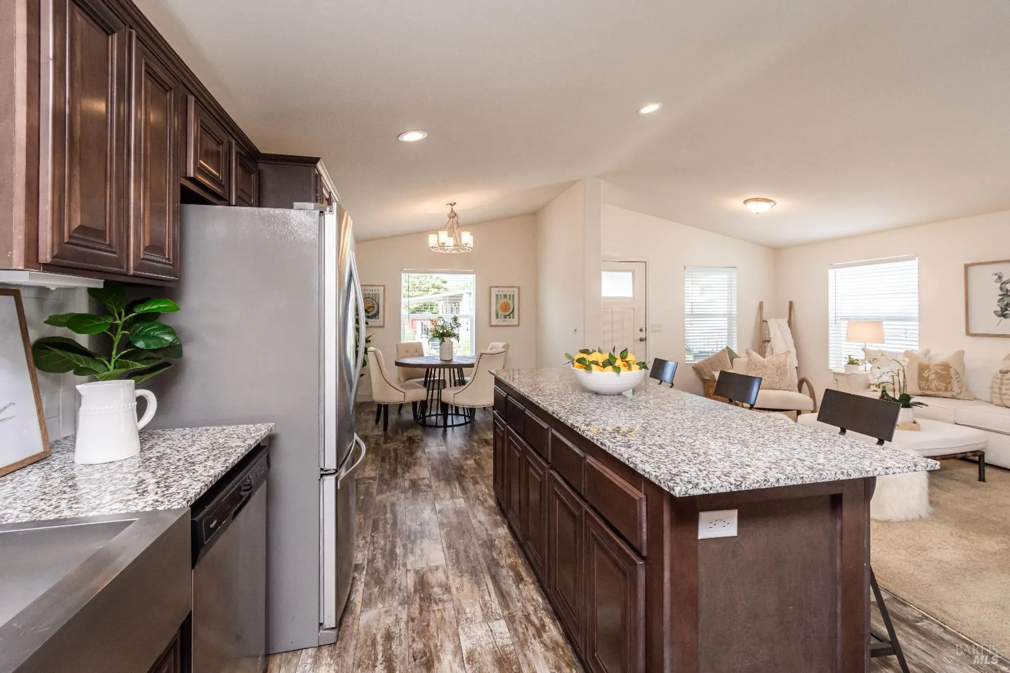 Property Slideshow image 12 of 66 | 160 port cir, Yountville, CA, 94599