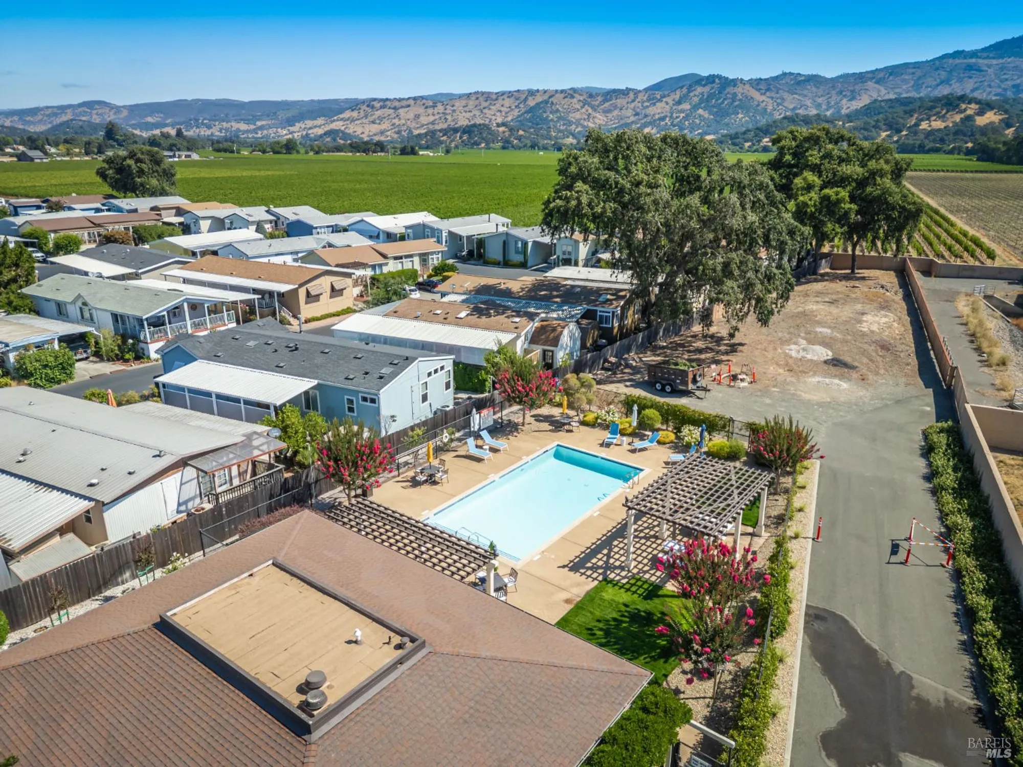 Property Slideshow image 49 of 66 | 160 port cir, Yountville, CA, 94599