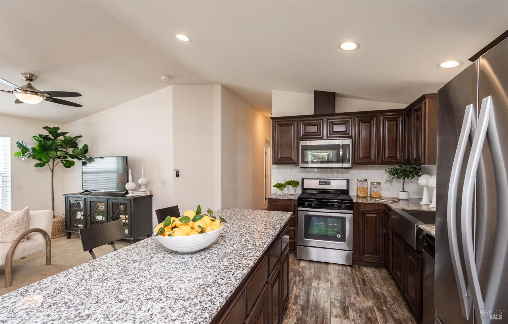 Property Slideshow image 14 of 66 | 160 port cir, Yountville, CA, 94599