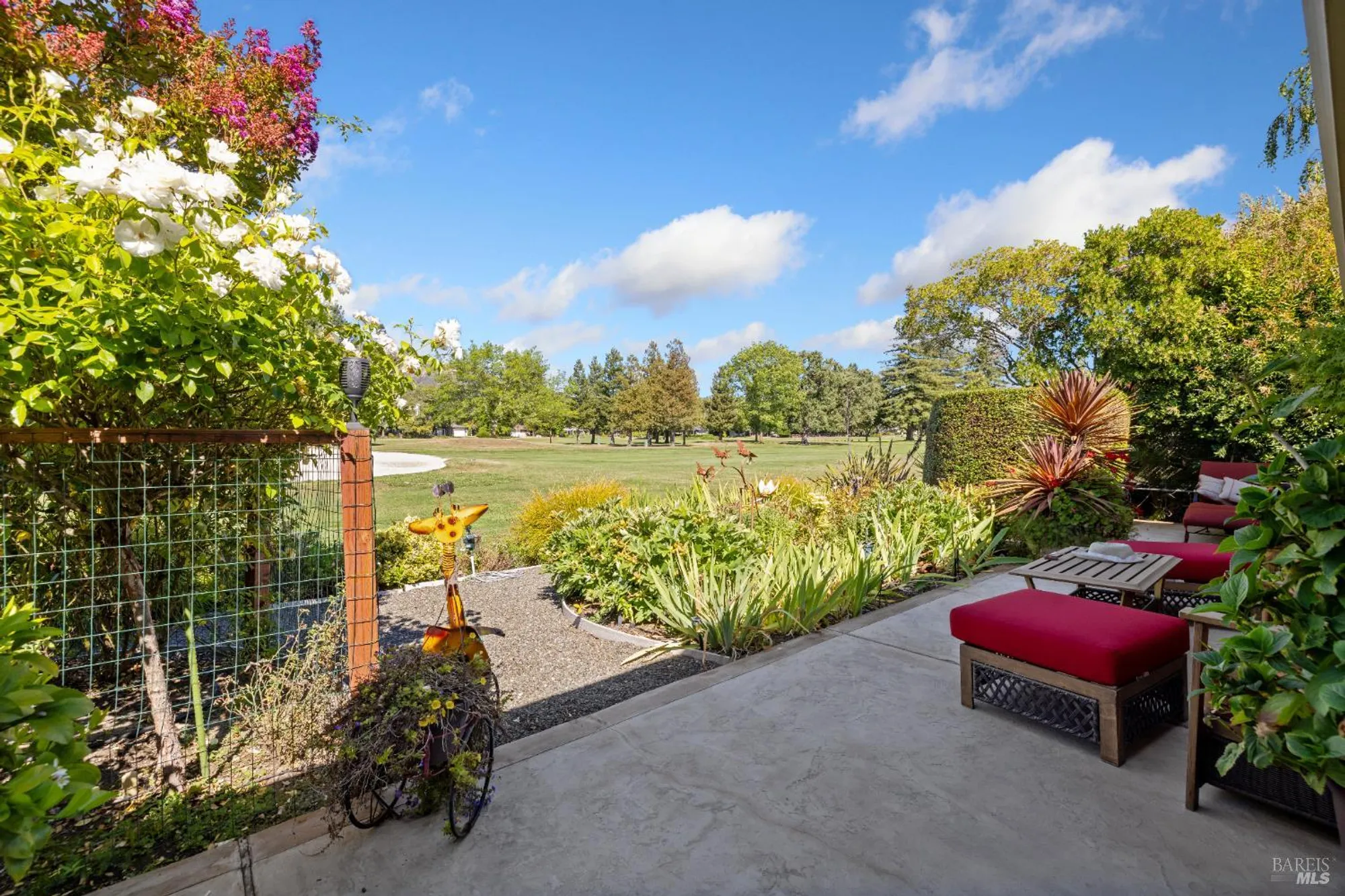 Property Slideshow image 49 of 61 | 319 laurel leaf pl, Santa Rosa, CA, 95409