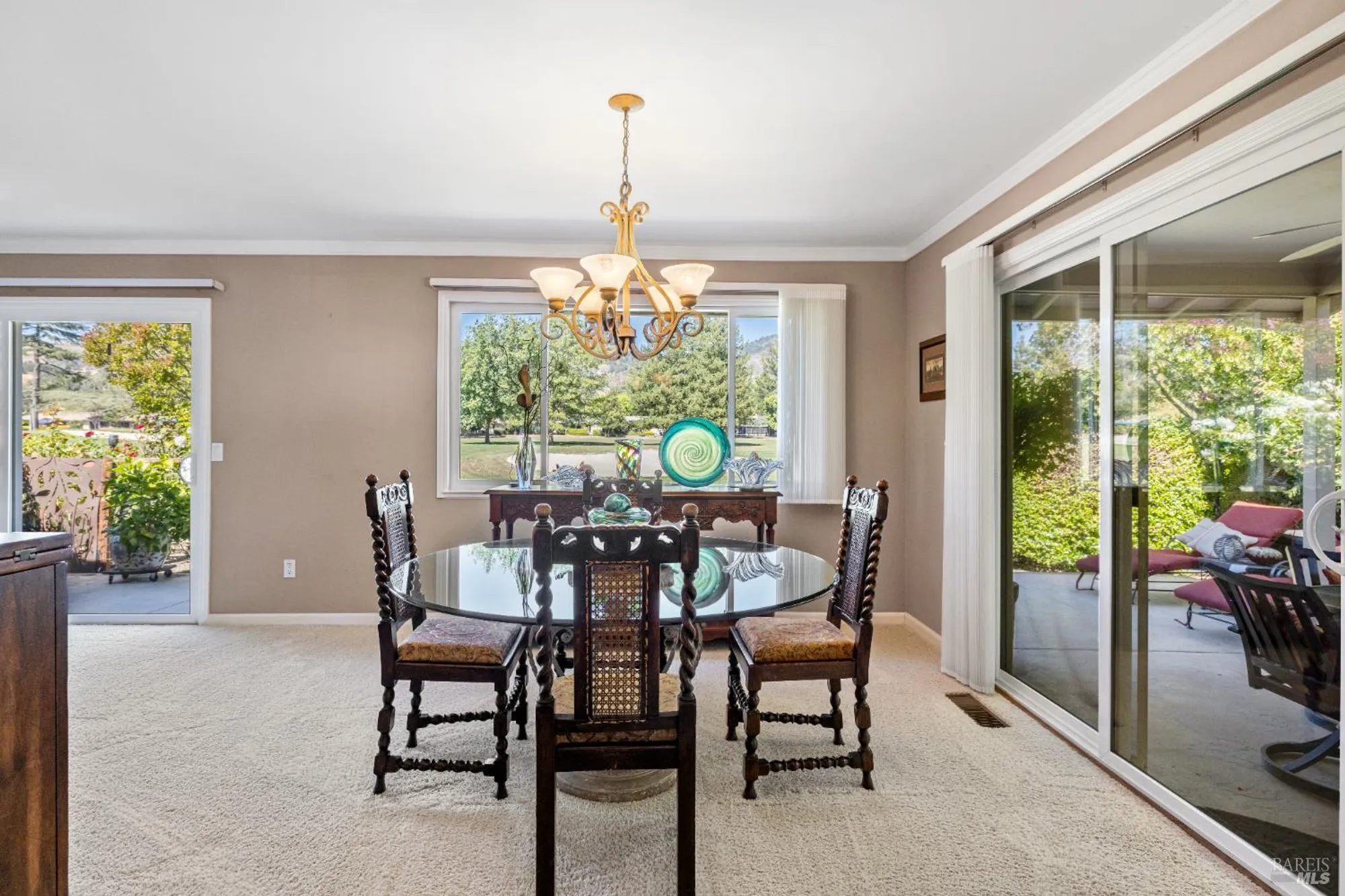 Property Slideshow image 15 of 61 | 319 laurel leaf pl, Santa Rosa, CA, 95409