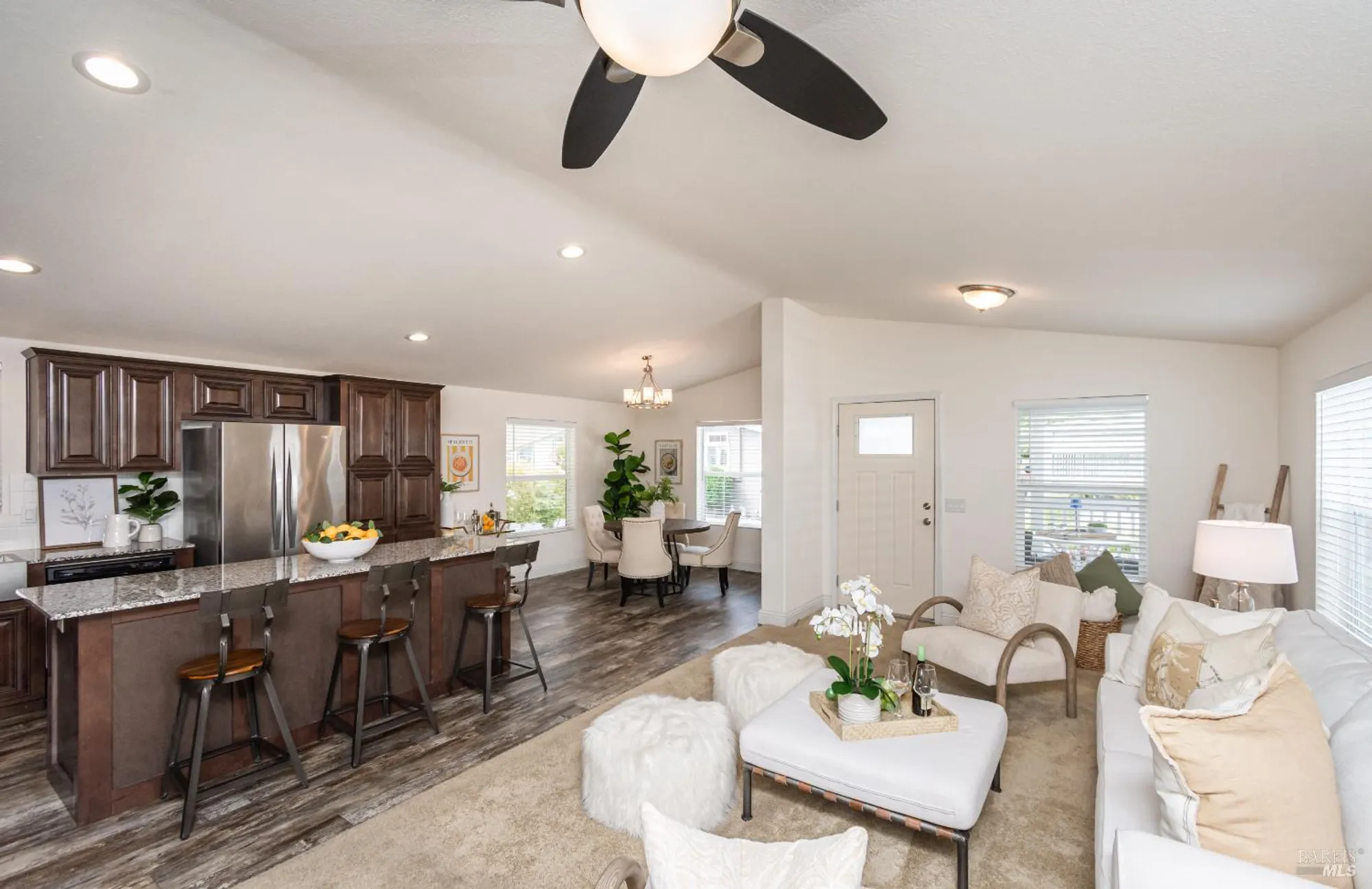 Property Slideshow image 11 of 66 | 160 port cir, Yountville, CA, 94599