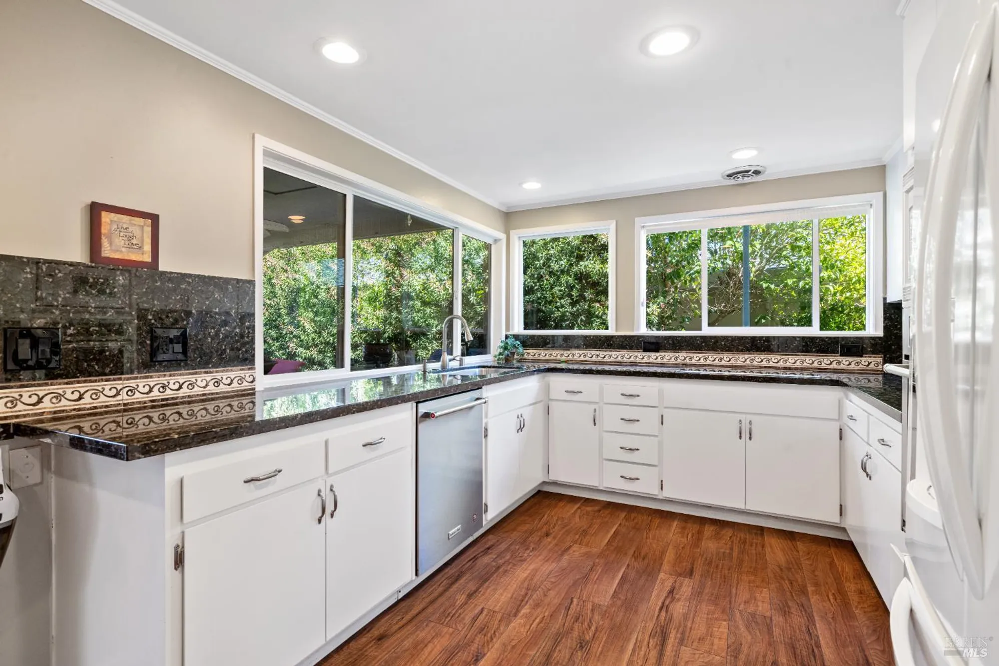 Property Slideshow image 17 of 61 | 319 laurel leaf pl, Santa Rosa, CA, 95409