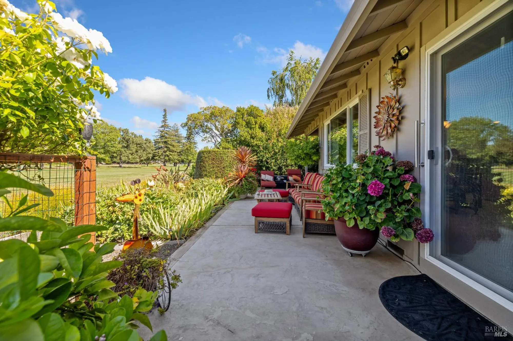 Property Slideshow image 48 of 61 | 319 laurel leaf pl, Santa Rosa, CA, 95409