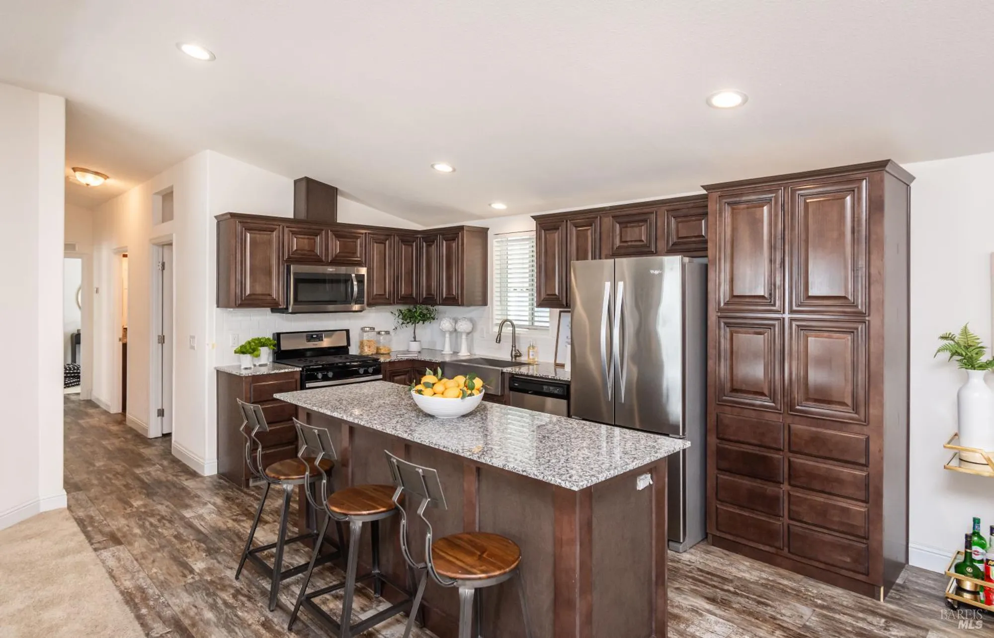 Property Slideshow image 18 of 66 | 160 port cir, Yountville, CA, 94599