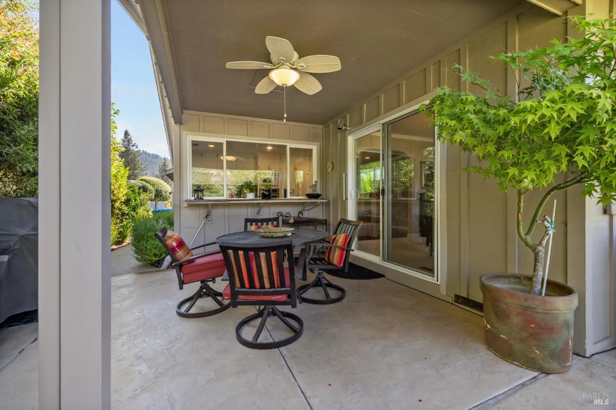 Property Slideshow image 43 of 61 | 319 laurel leaf pl, Santa Rosa, CA, 95409