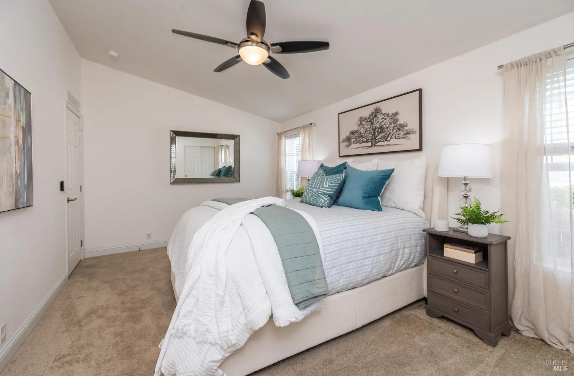 Property Slideshow image 29 of 66 | 160 port cir, Yountville, CA, 94599