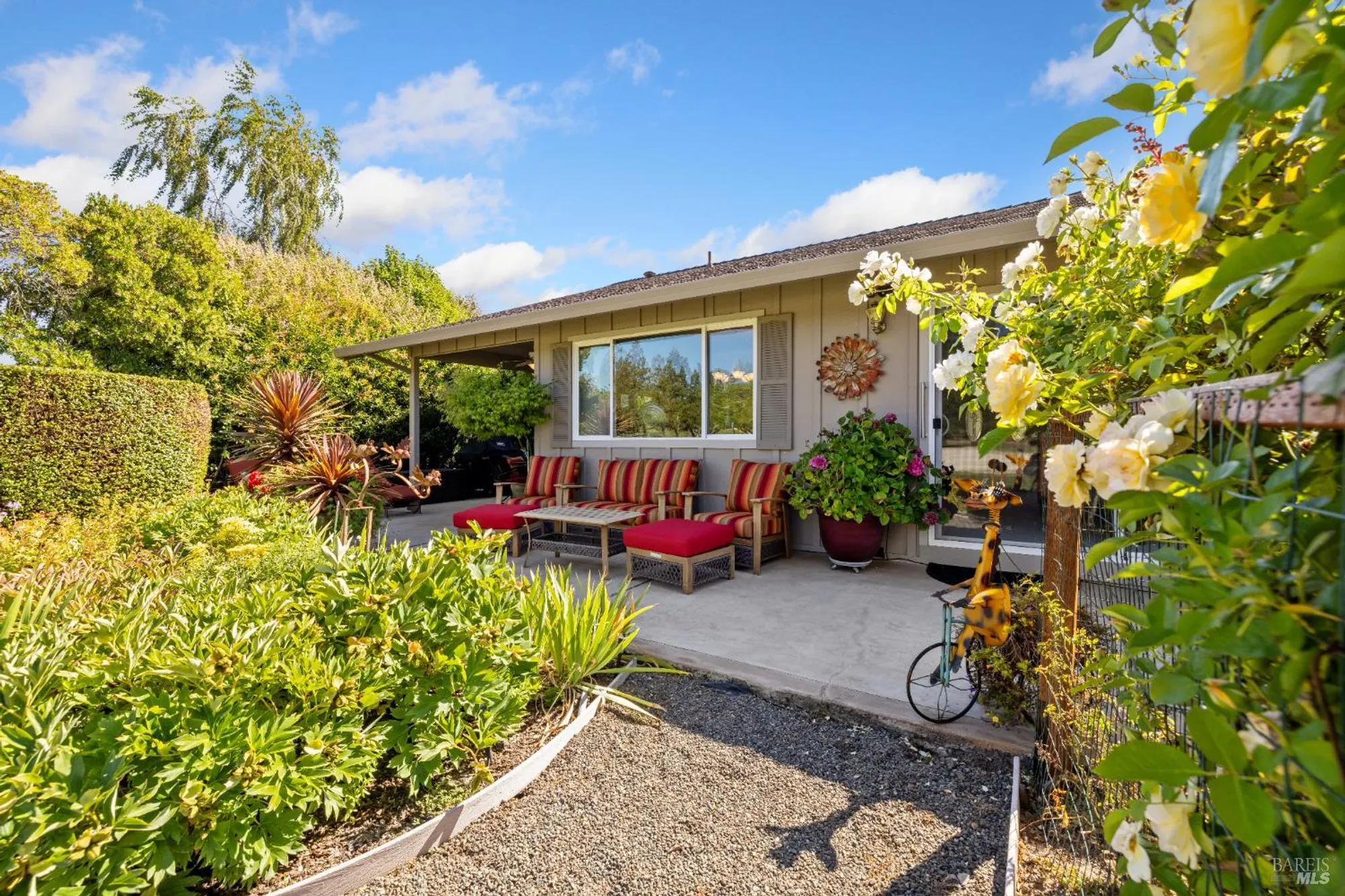 Property Slideshow image 50 of 61 | 319 laurel leaf pl, Santa Rosa, CA, 95409