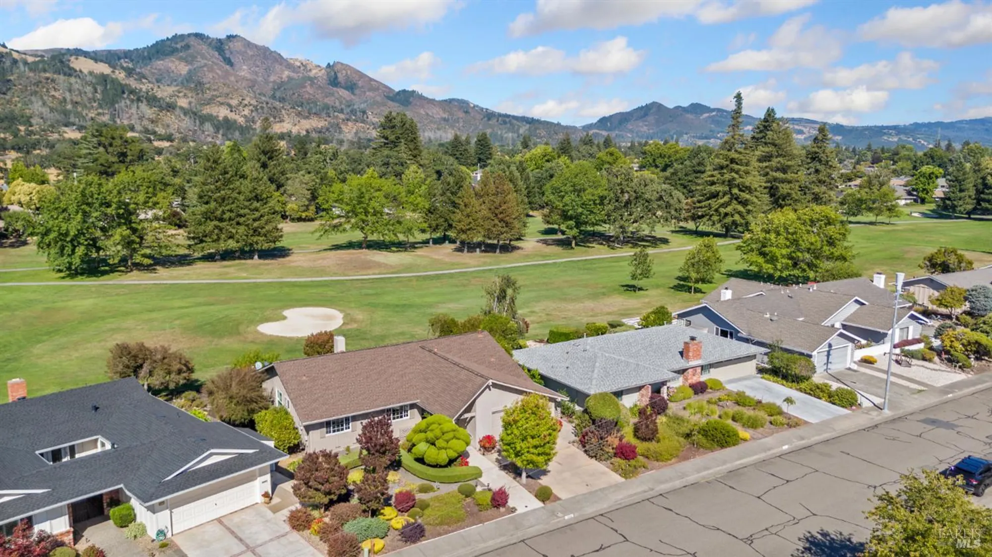 Property Slideshow image 2 of 61 | 319 laurel leaf pl, Santa Rosa, CA, 95409