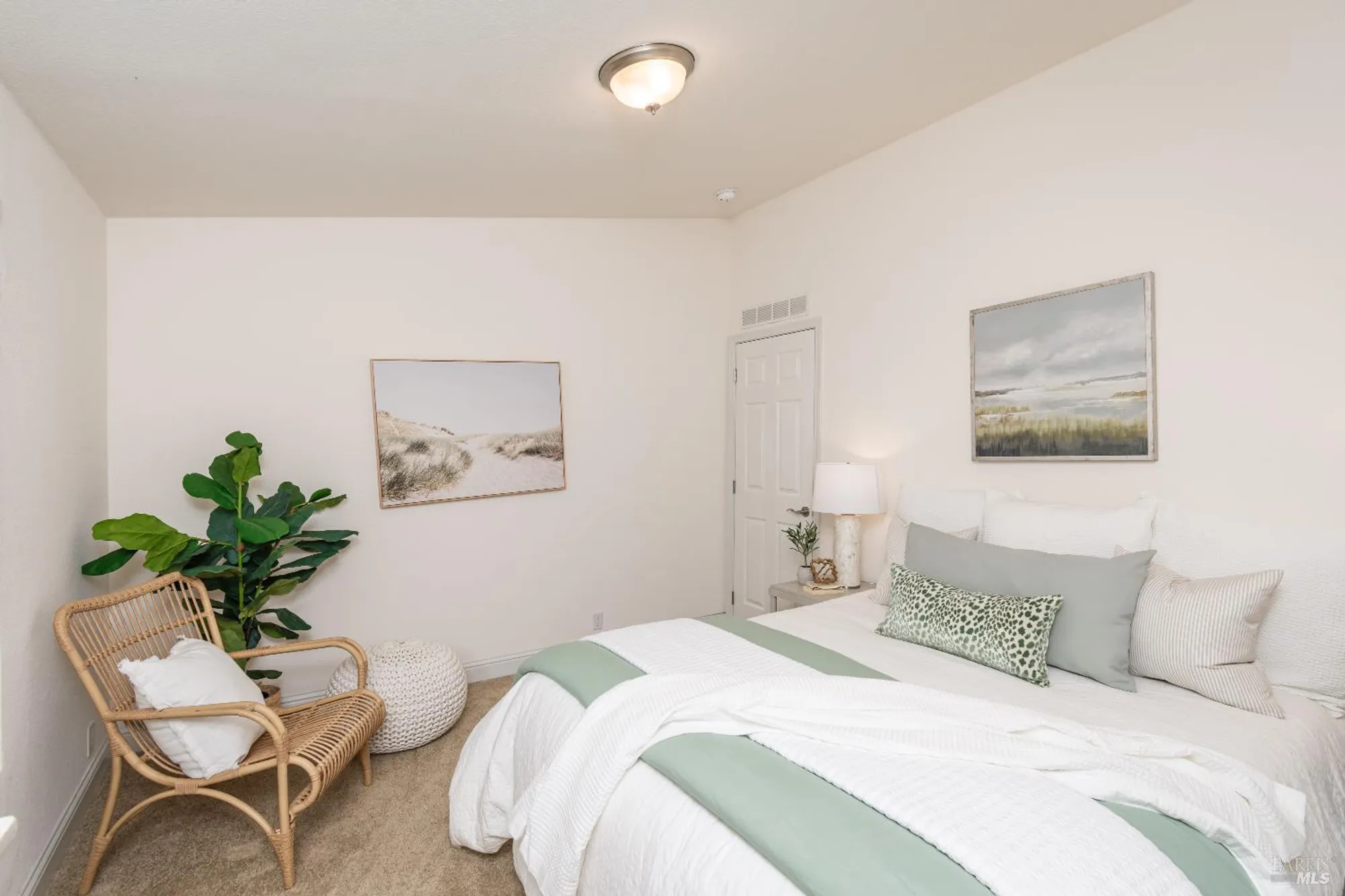 Property Slideshow image 33 of 66 | 160 port cir, Yountville, CA, 94599