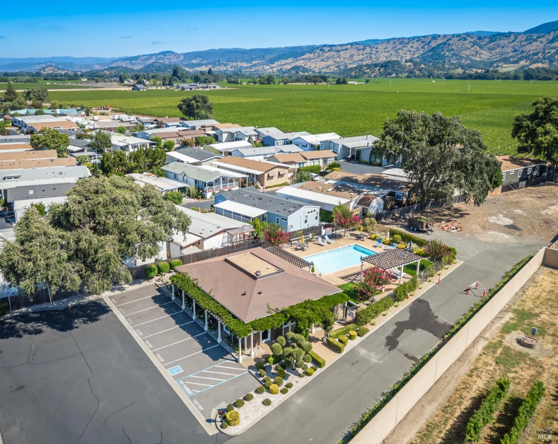 Property Slideshow image 50 of 66 | 160 port cir, Yountville, CA, 94599