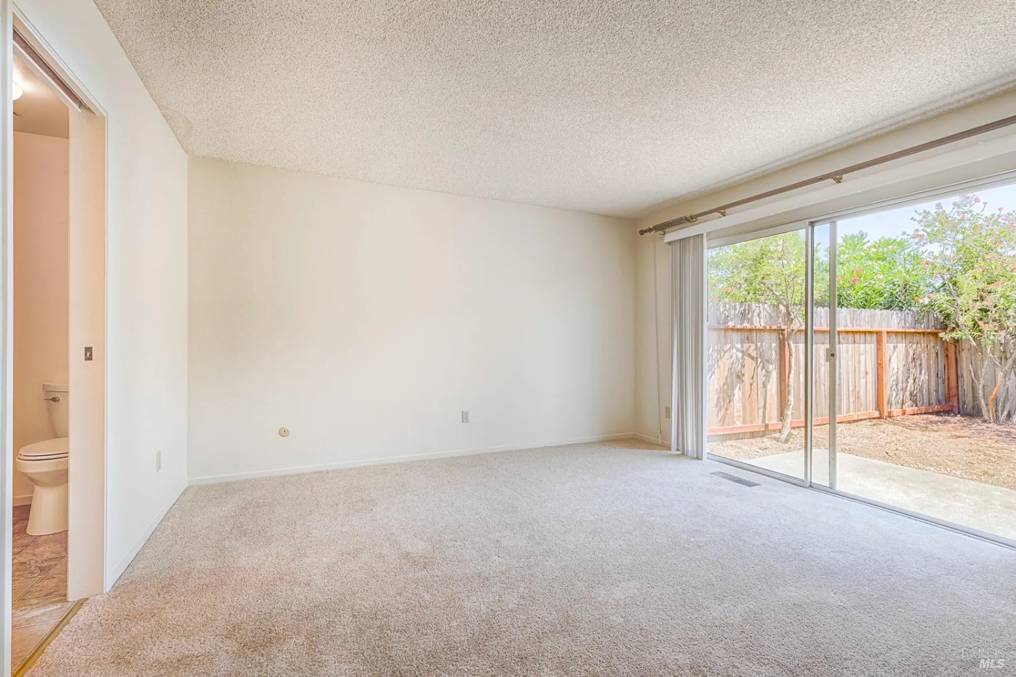 Property Slideshow image 19 of 29 | 8927 oak trail dr, Santa Rosa, CA, 95409