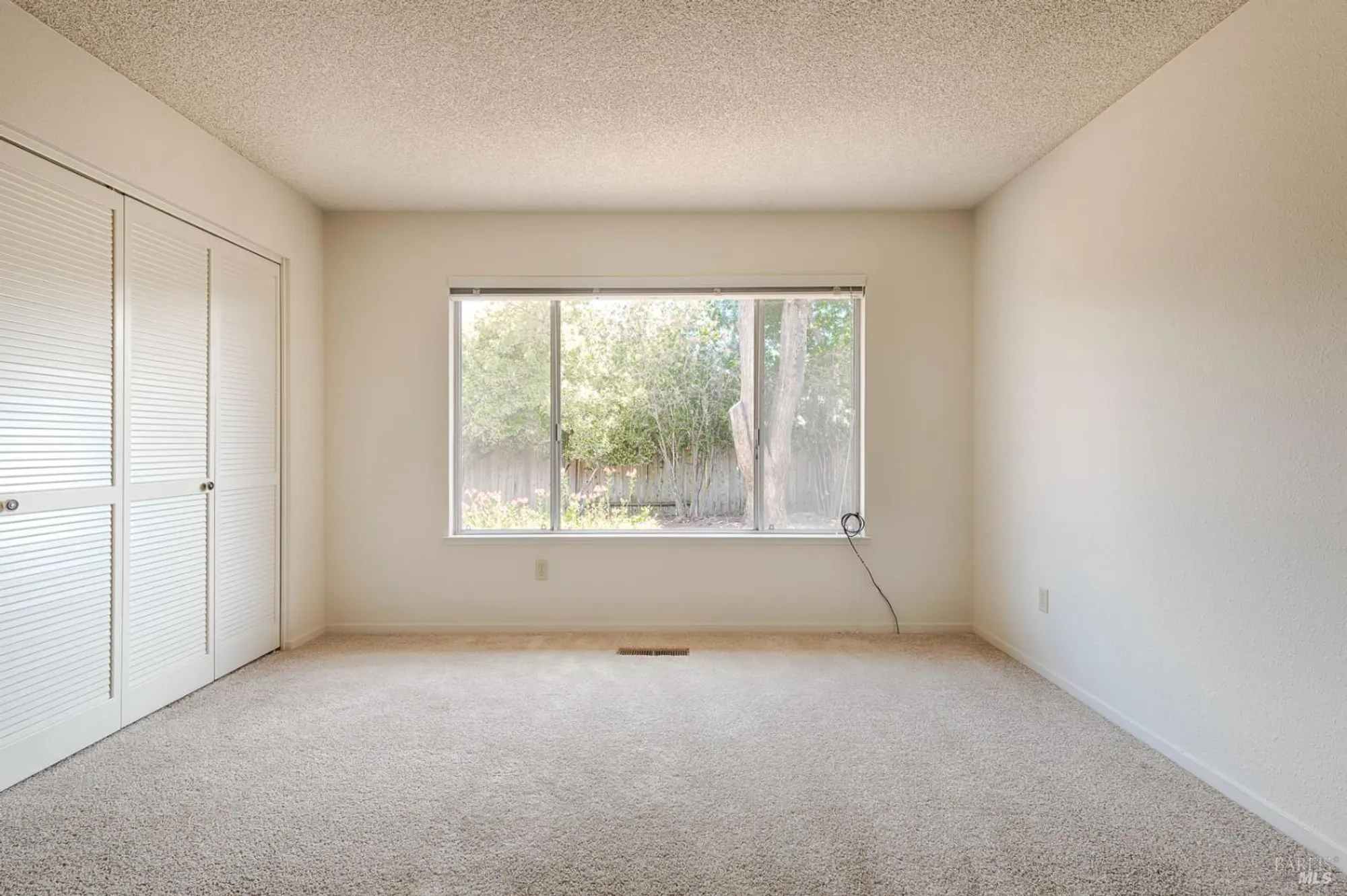 Property Slideshow image 15 of 29 | 8927 oak trail dr, Santa Rosa, CA, 95409