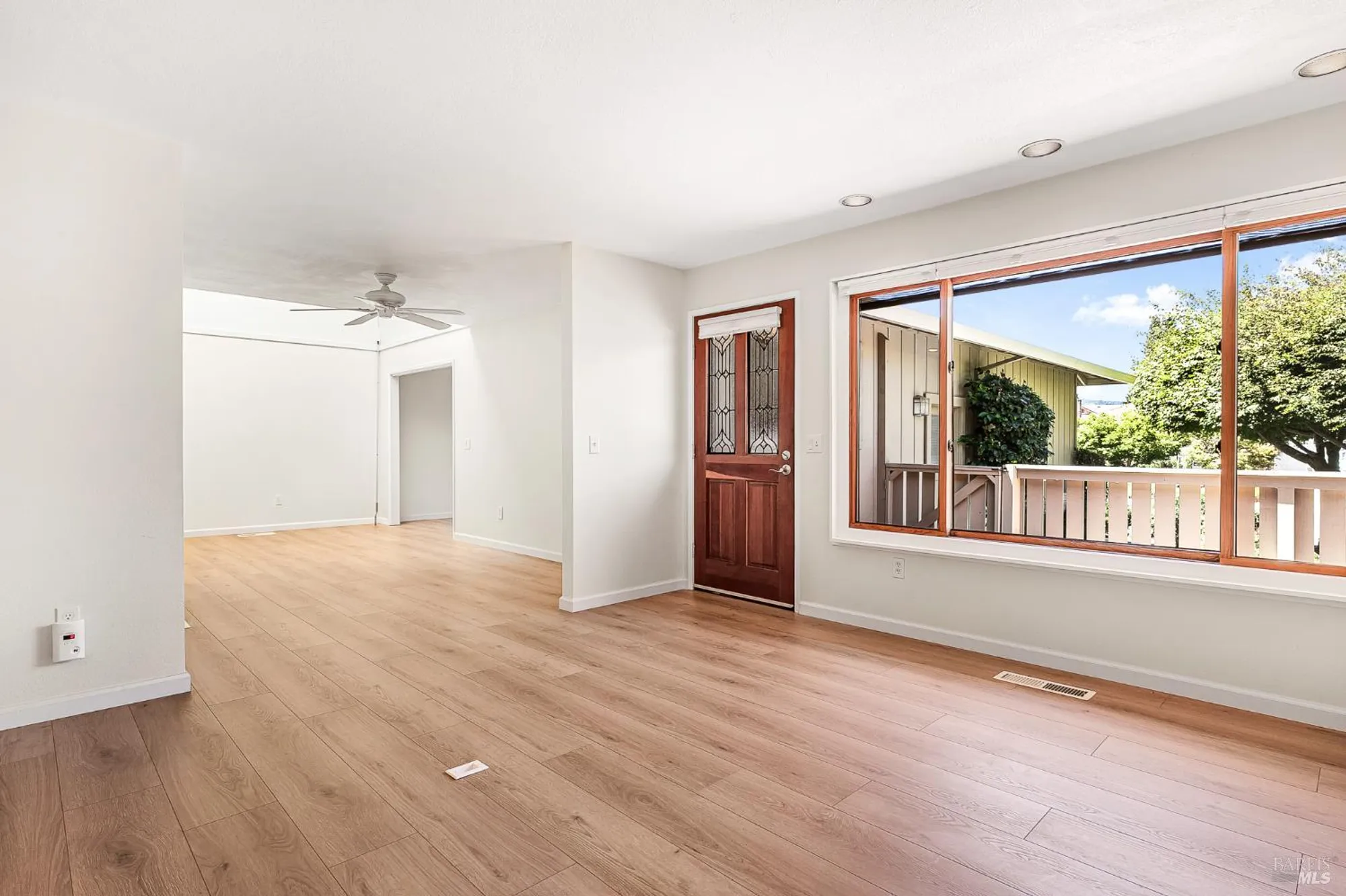 Property Slideshow image 12 of 60 | 8850 oak trail dr, Santa Rosa, CA, 95409