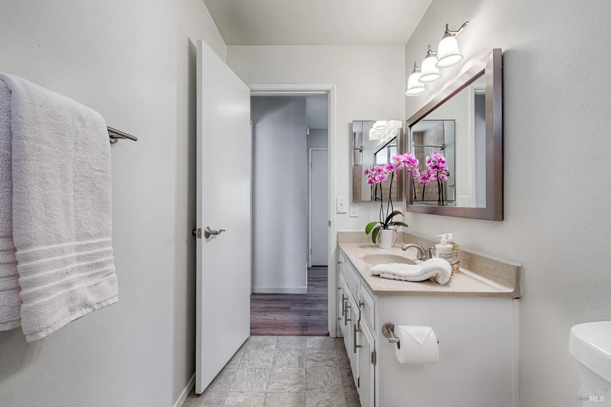 Property Slideshow image 32 of 60 | 8850 oak trail dr, Santa Rosa, CA, 95409