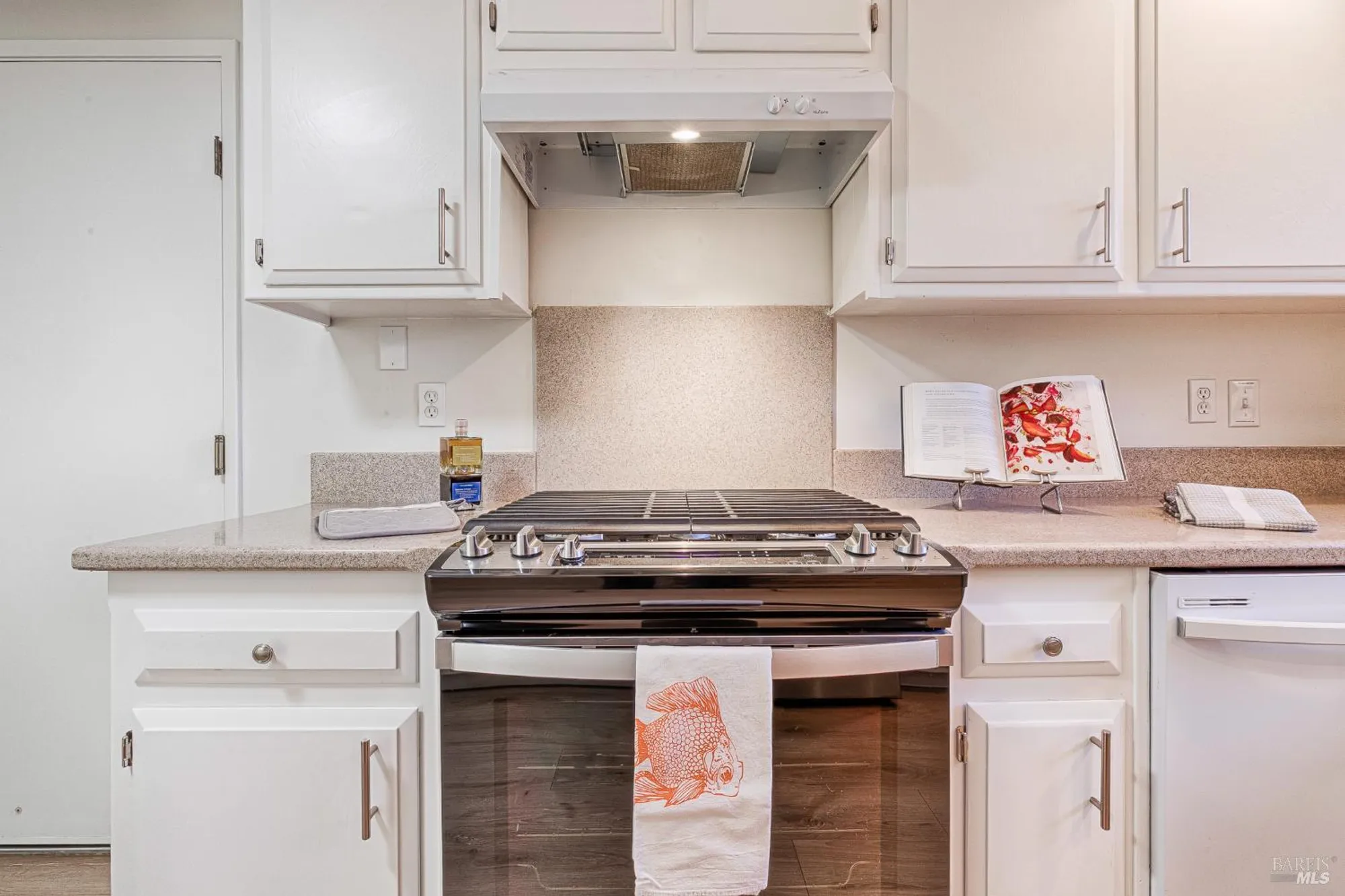 Property Slideshow image 18 of 60 | 8850 oak trail dr, Santa Rosa, CA, 95409