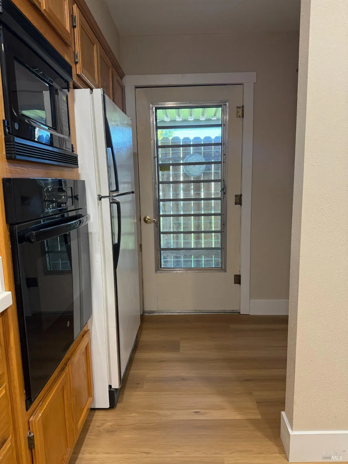 Property Slideshow image 5 of 14 | 101 mckinley cir, Vacaville, CA, 95687