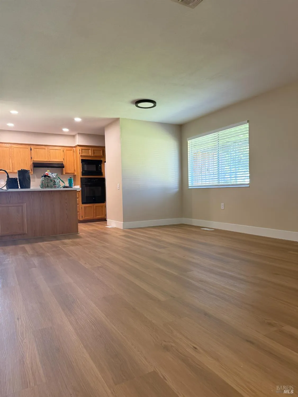 Property Slideshow image 2 of 14 | 101 mckinley cir, Vacaville, CA, 95687