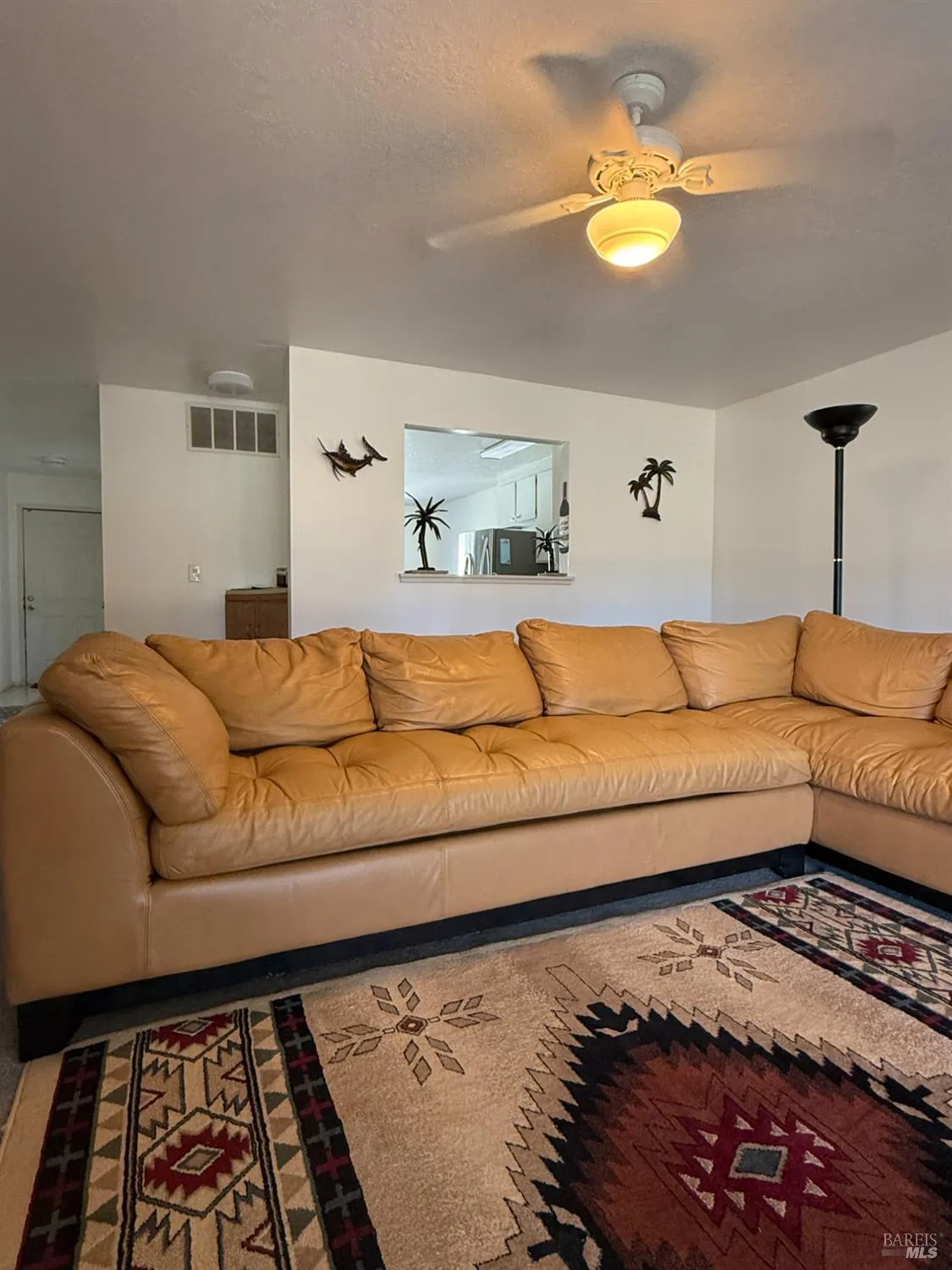 Property Slideshow image 8 of 13 | 642 yellowstone dr, Vacaville, CA, 95687